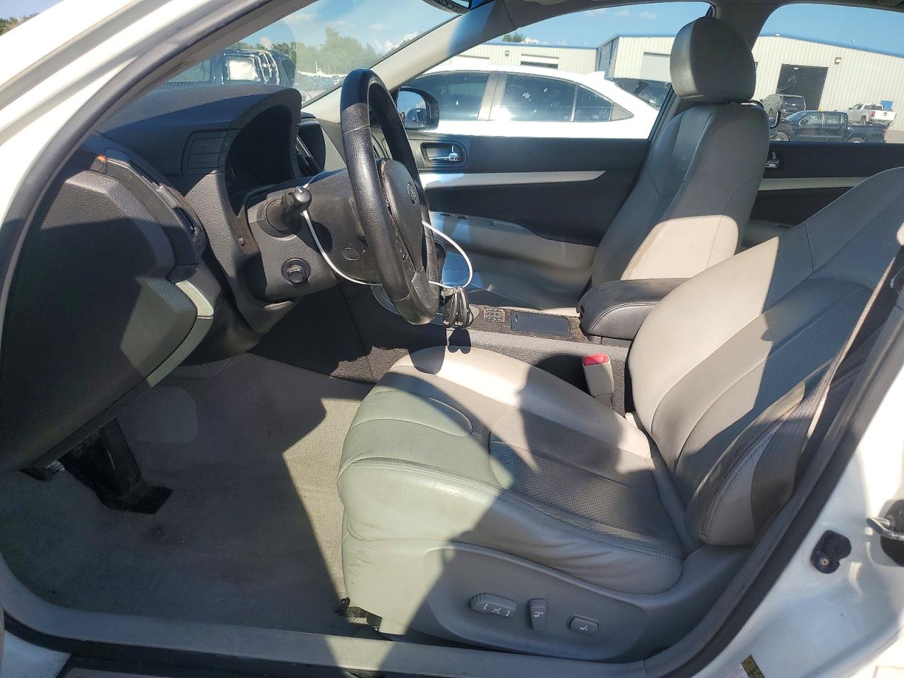 2008 Infiniti G35 X Белый vin: JNKBV61F18M252570