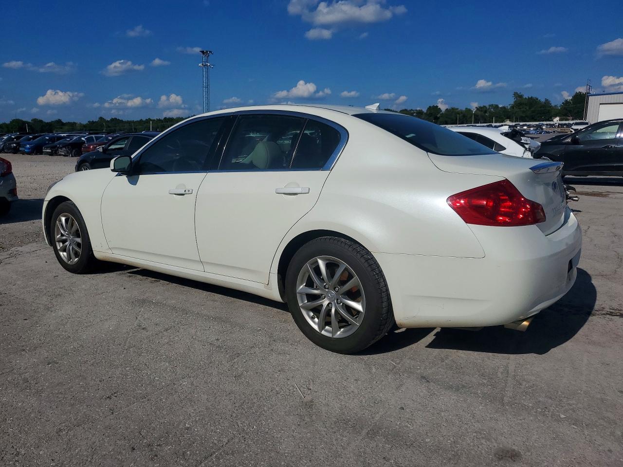 2008 Infiniti G35 X Белый vin: JNKBV61F18M252570