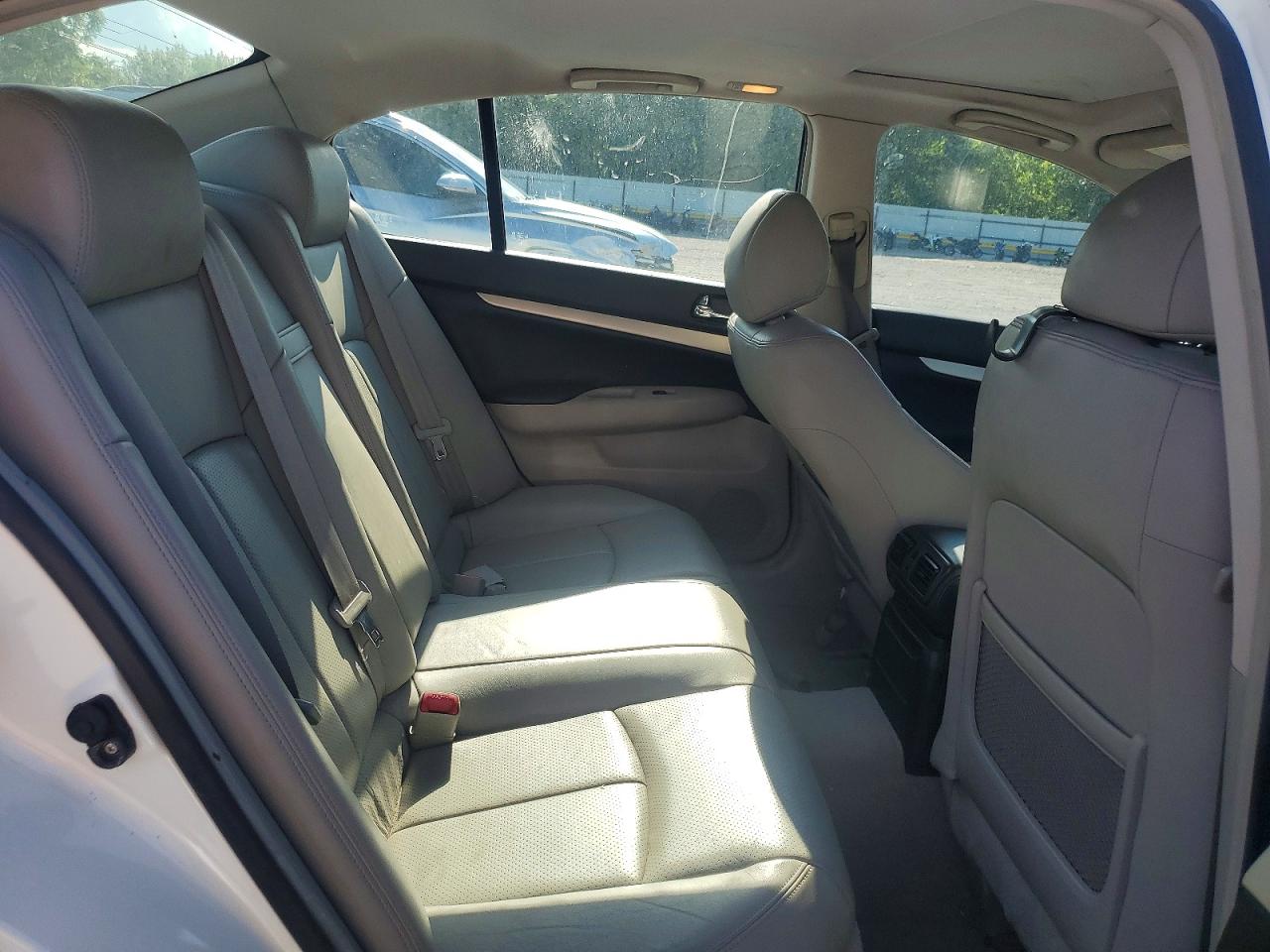 2008 Infiniti G35 X Белый vin: JNKBV61F18M252570