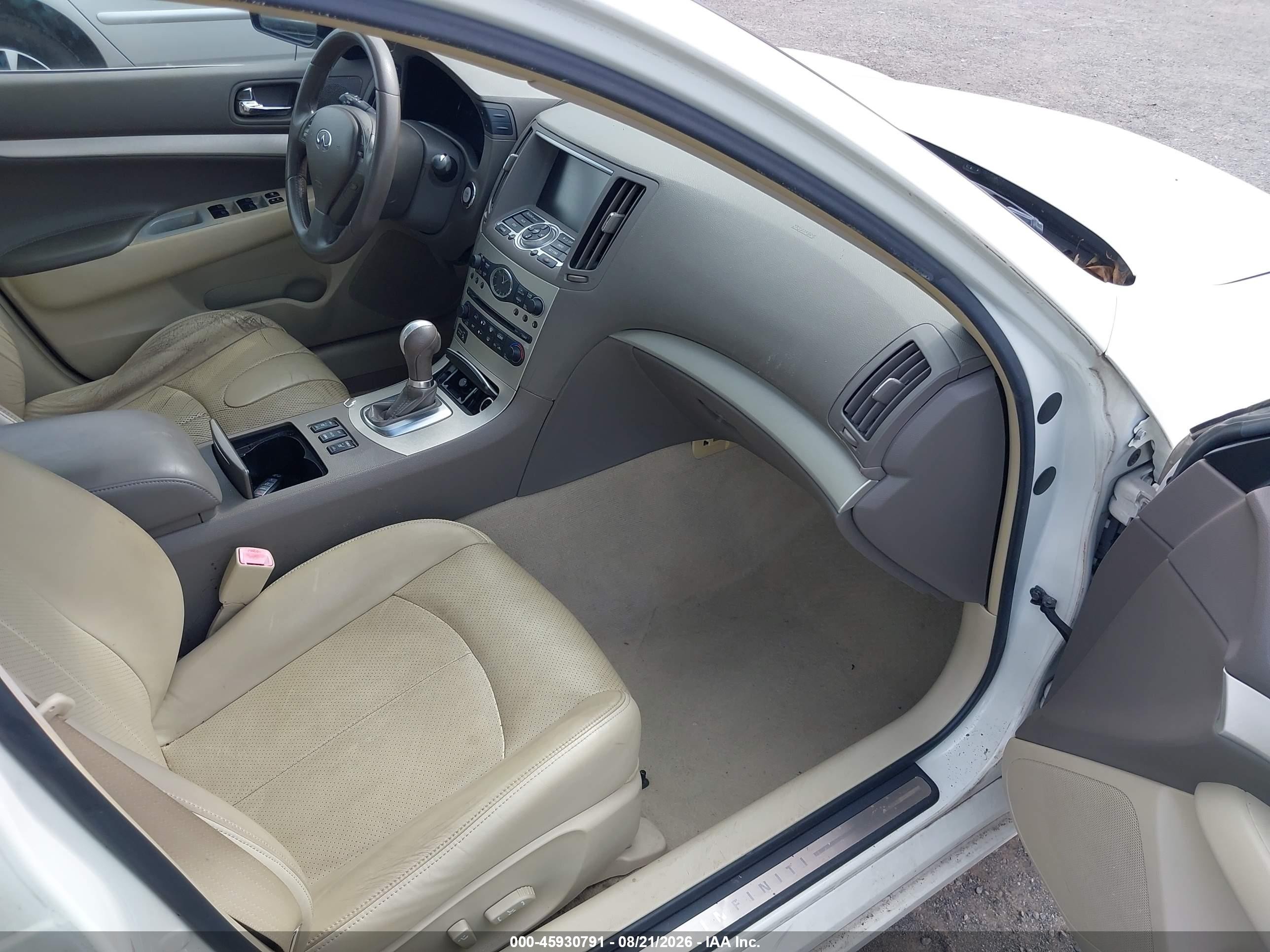 2008 Infiniti G35x   White vin: JNKBV61F18M270504