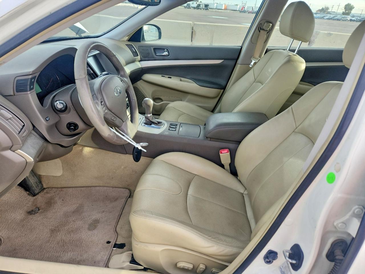 2008 Infiniti G35 X White vin: JNKBV61F18M272477