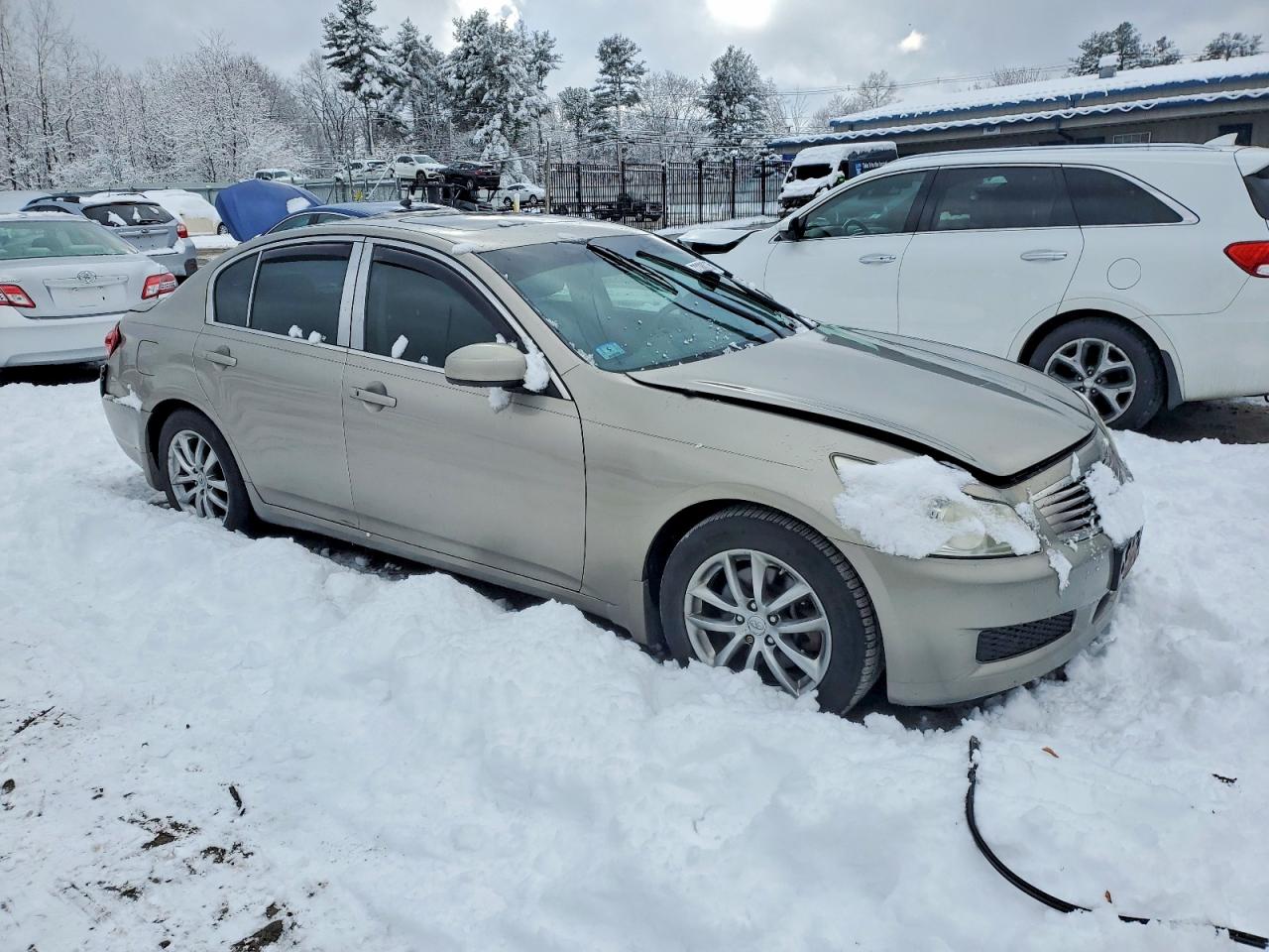 2008 Infiniti G35 Beige vin: JNKBV61F38M253672