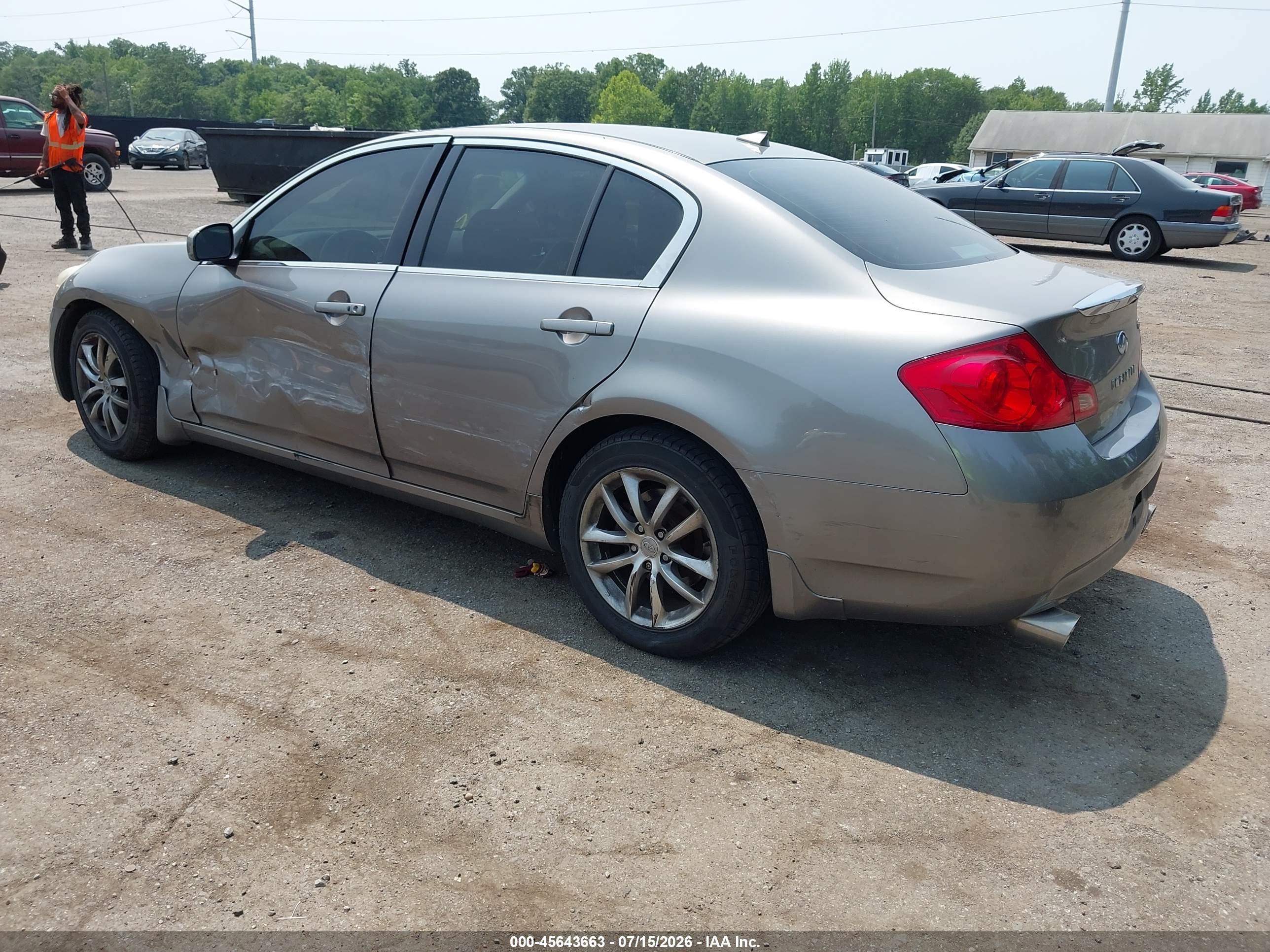 2008 Infiniti G35x   Silver vin: JNKBV61F38M271685