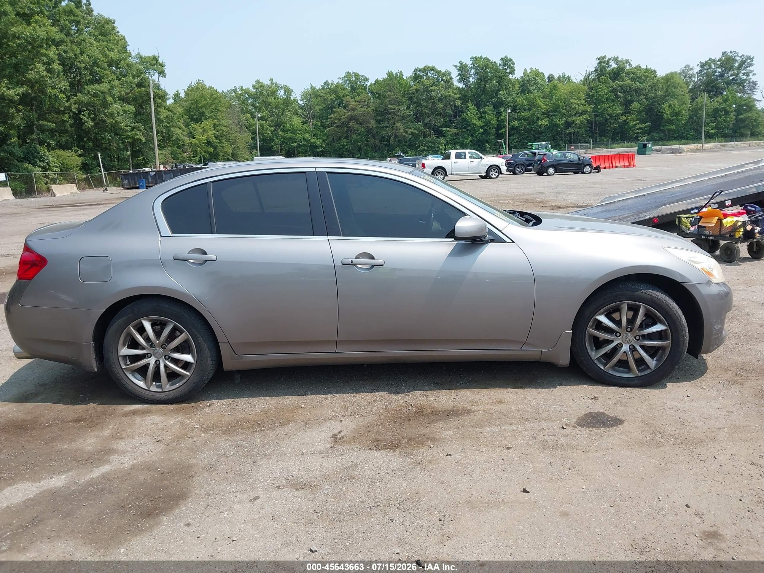 2008 Infiniti G35x   Silver vin: JNKBV61F38M271685
