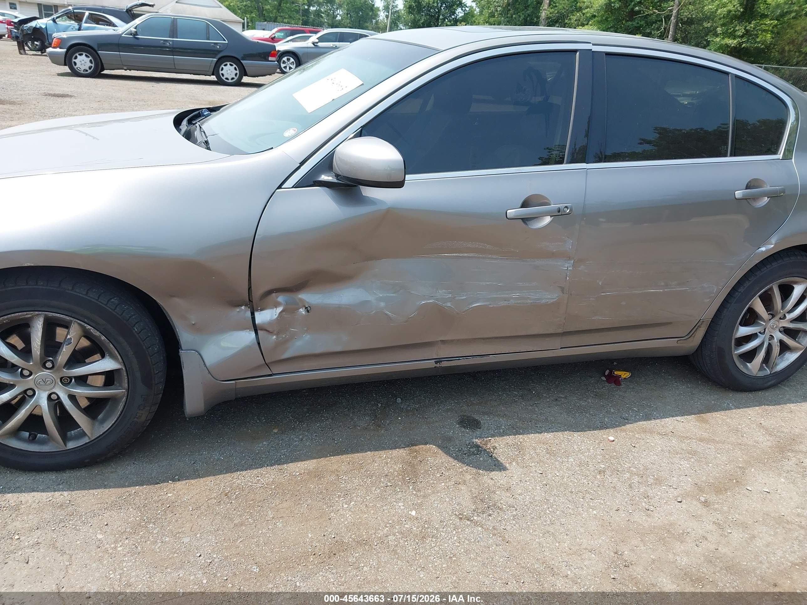 2008 Infiniti G35x   Silver vin: JNKBV61F38M271685