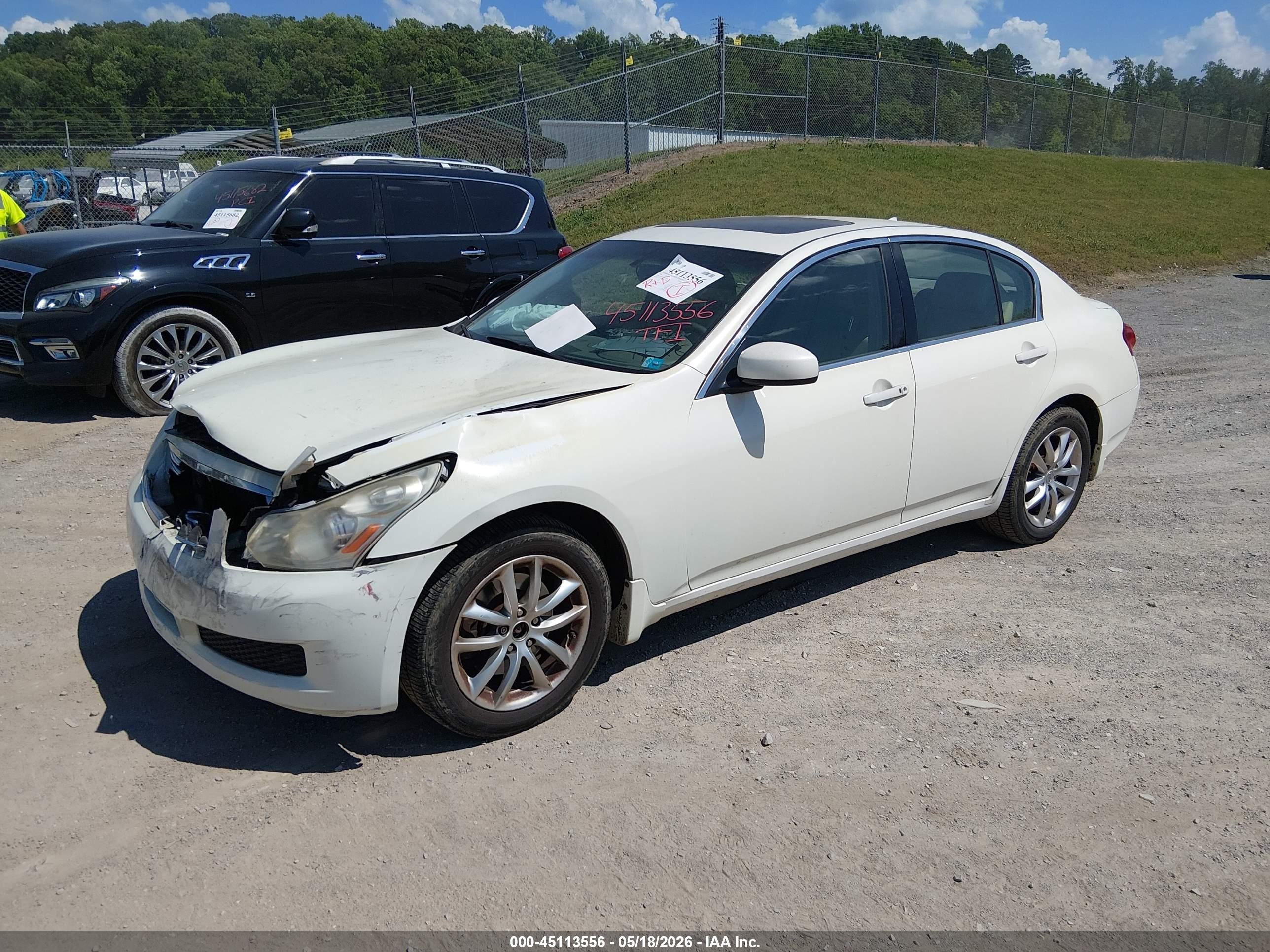 2008 Infiniti G35x   White vin: JNKBV61F38M272318