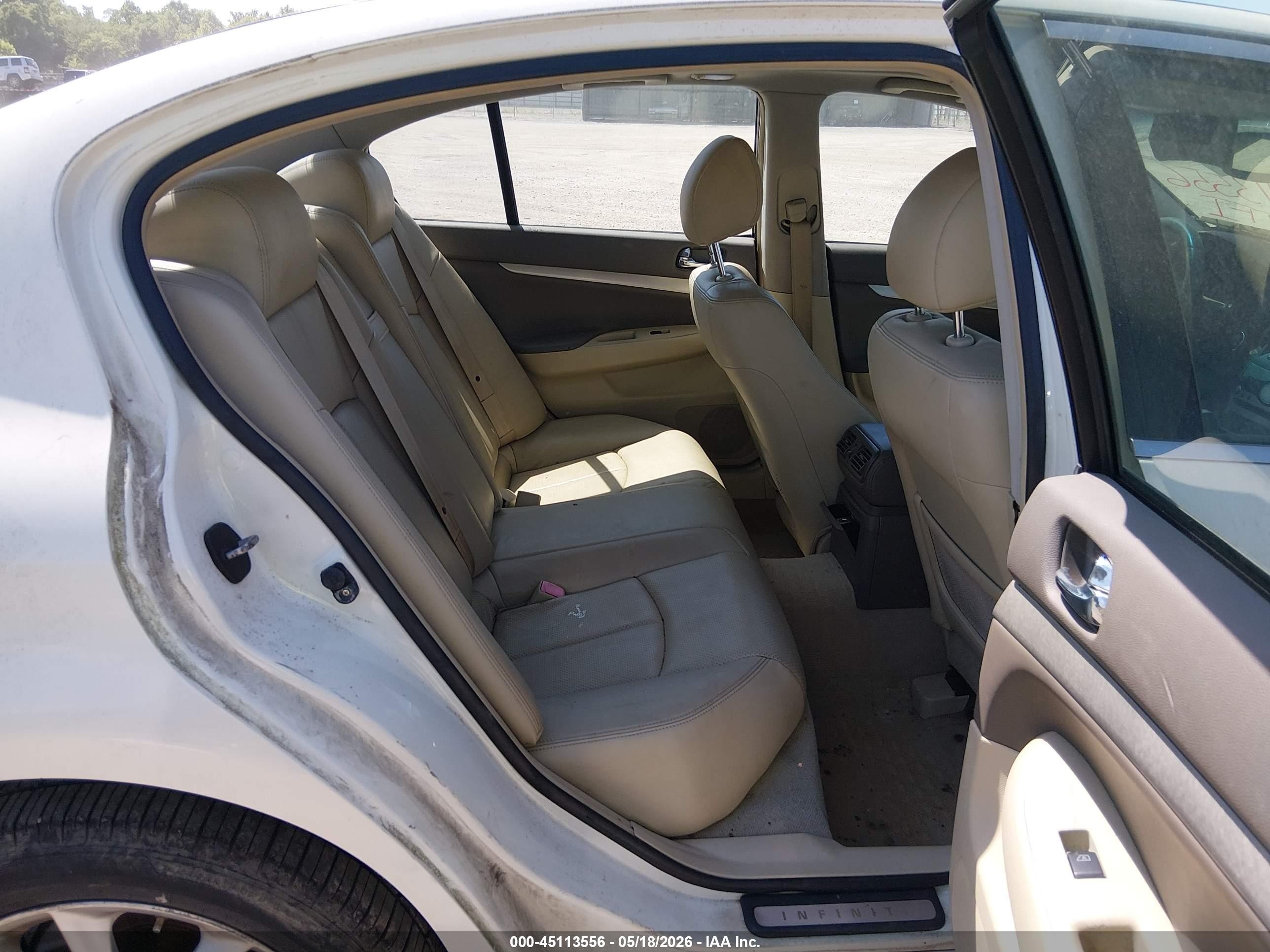 2008 Infiniti G35x   White vin: JNKBV61F38M272318