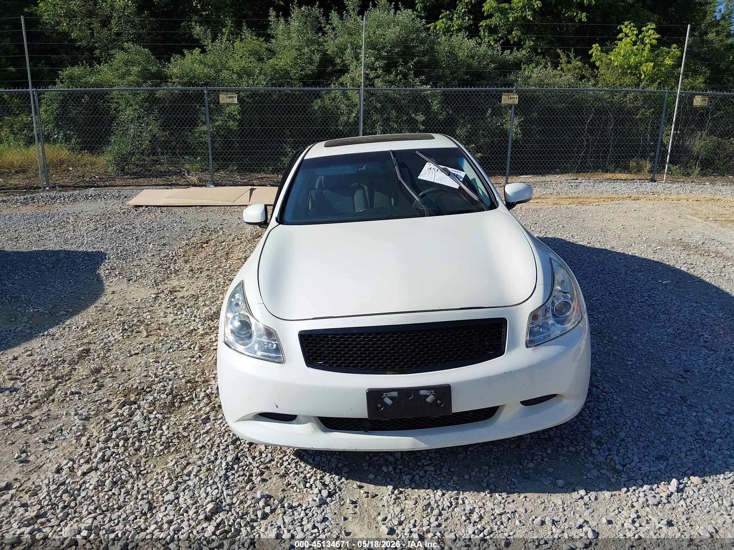 2008 Infiniti G35x   White vin: JNKBV61F38M278944