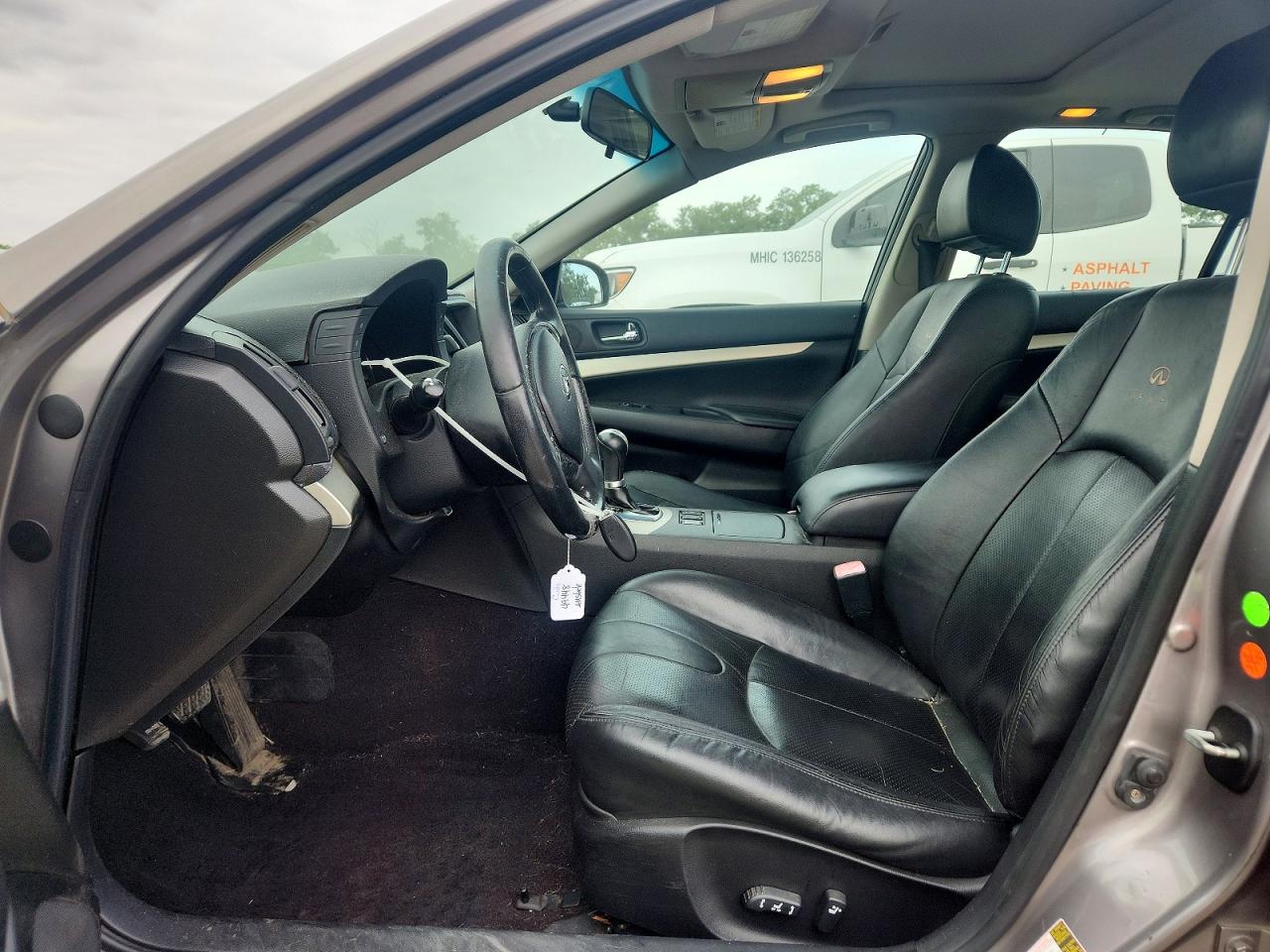 2008 Infiniti G35 X Beige vin: JNKBV61F48M277463