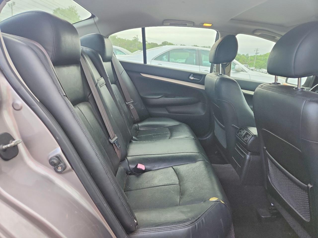 2008 Infiniti G35 X Beige vin: JNKBV61F48M277463