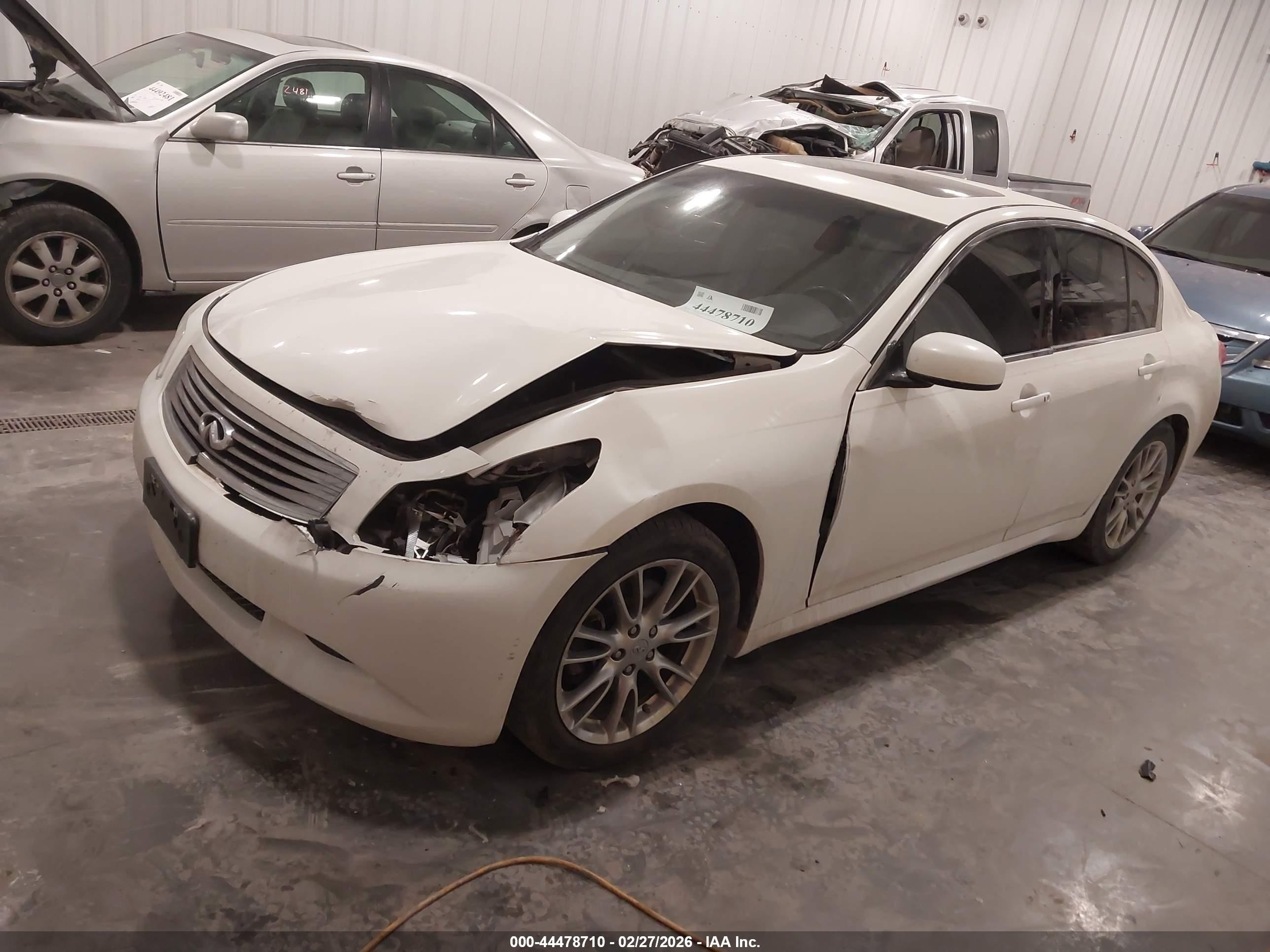 2008 Infiniti G35x White vin: JNKBV61F48M278466
