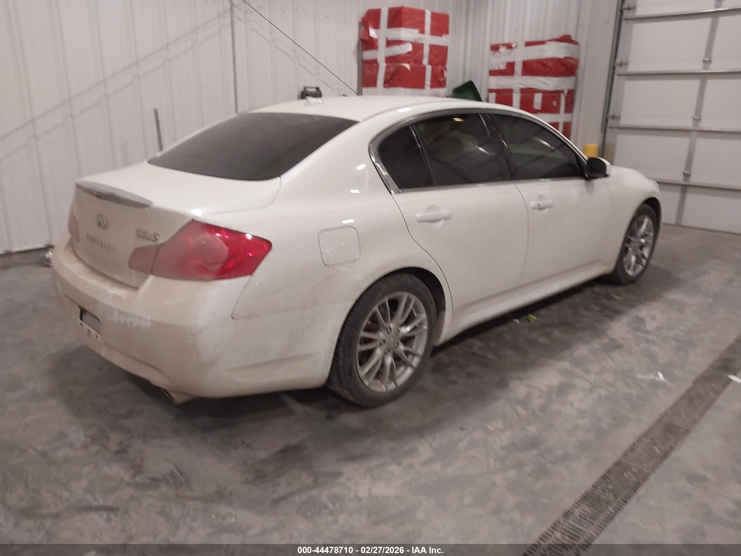 2008 Infiniti G35x White vin: JNKBV61F48M278466