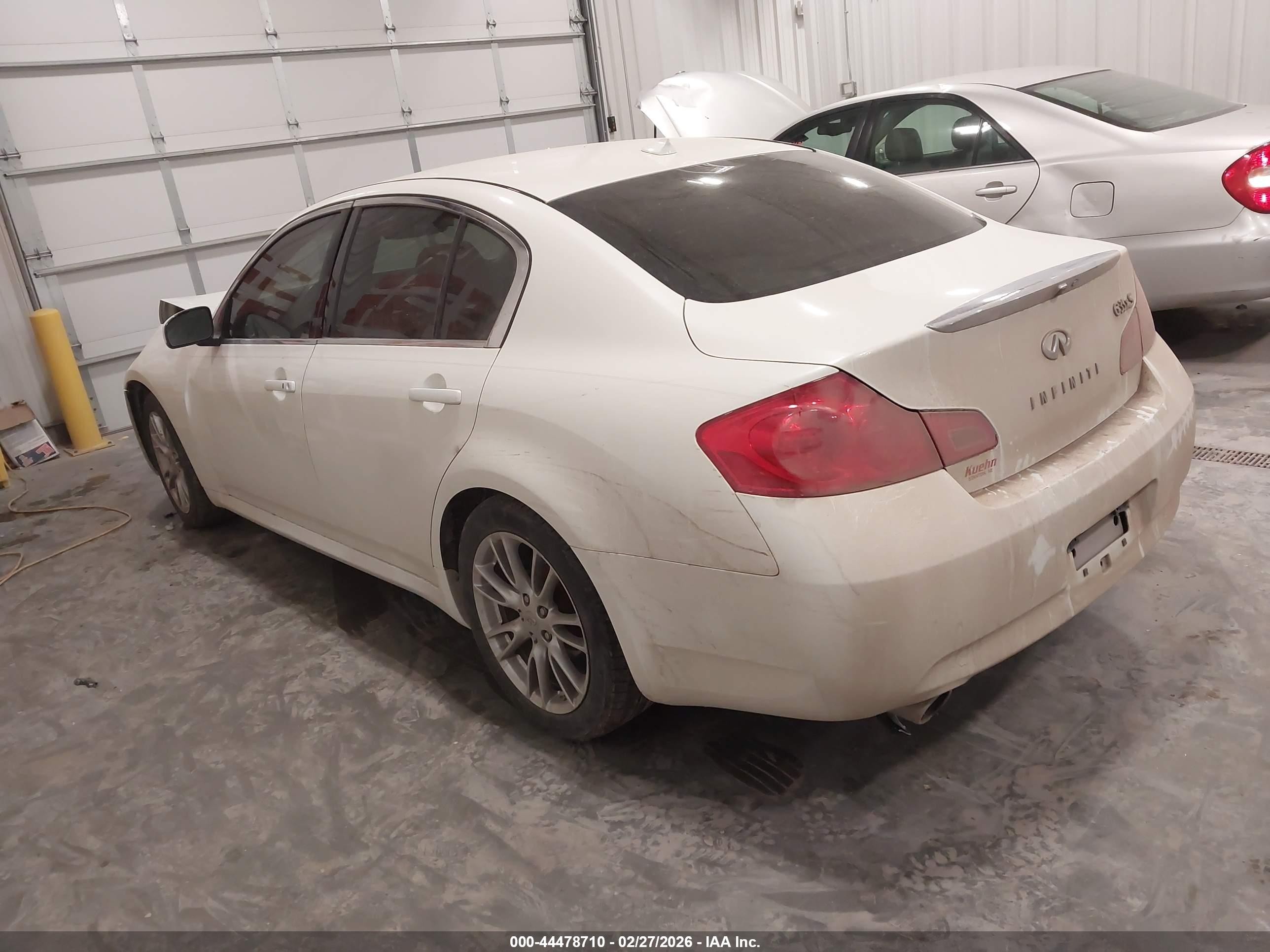 2008 Infiniti G35x White vin: JNKBV61F48M278466