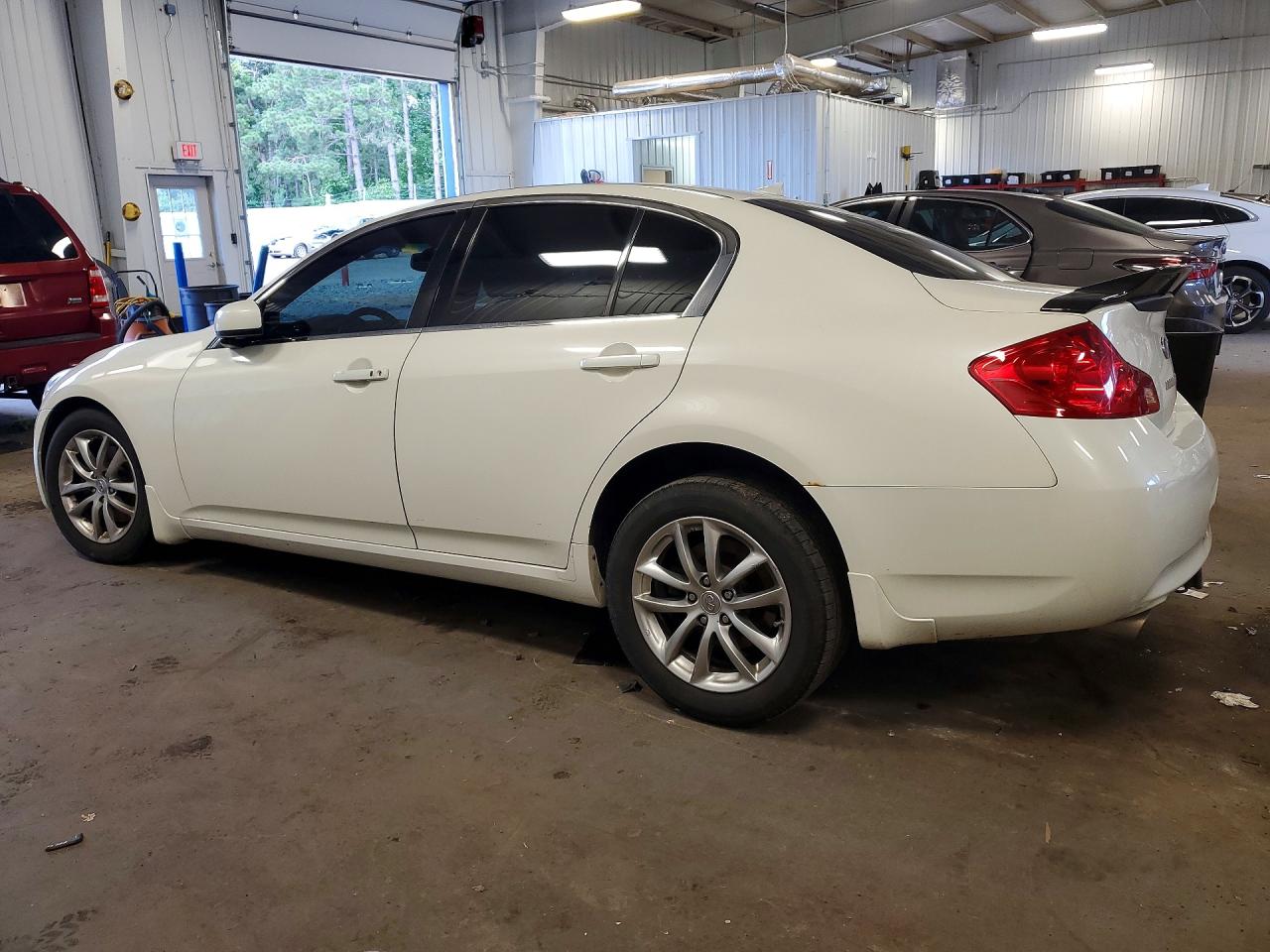 2008 Infiniti G35 X White vin: JNKBV61F48M278709