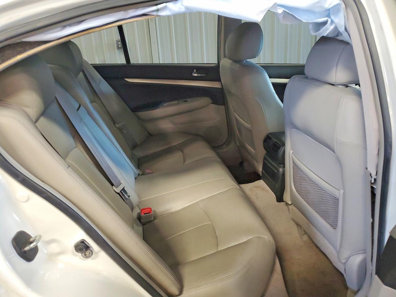 2008 Infiniti G35 X White vin: JNKBV61F48M278709