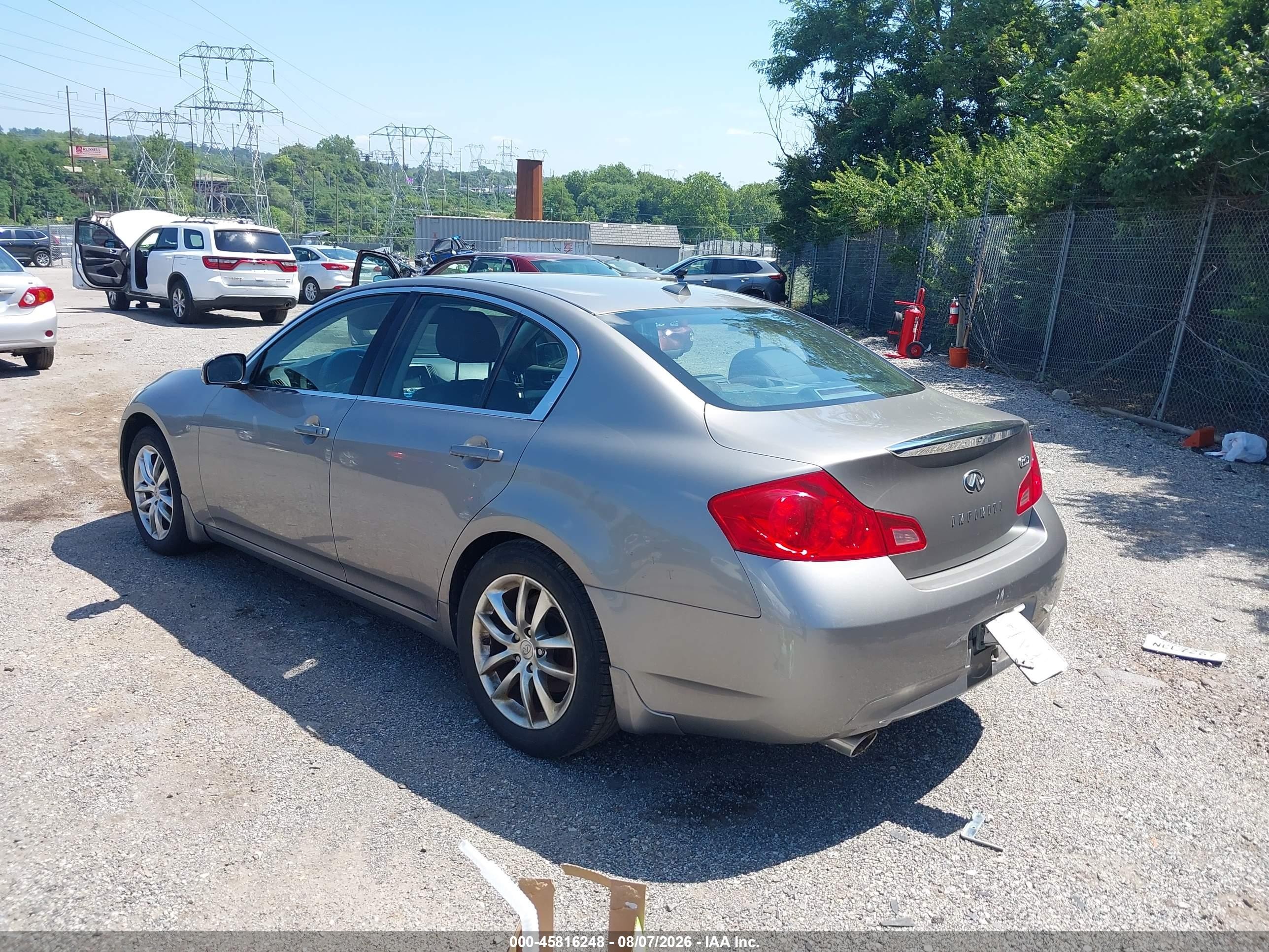 2008 Infiniti G35x   Золотой vin: JNKBV61F48M279133