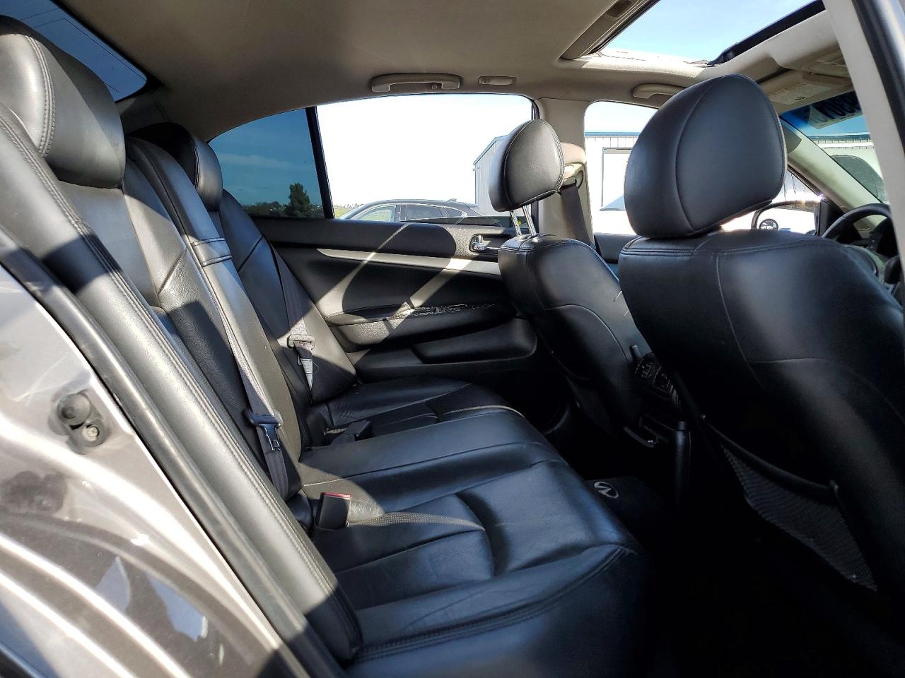 2008 Infiniti G35 X Серебряный vin: JNKBV61F58M252975