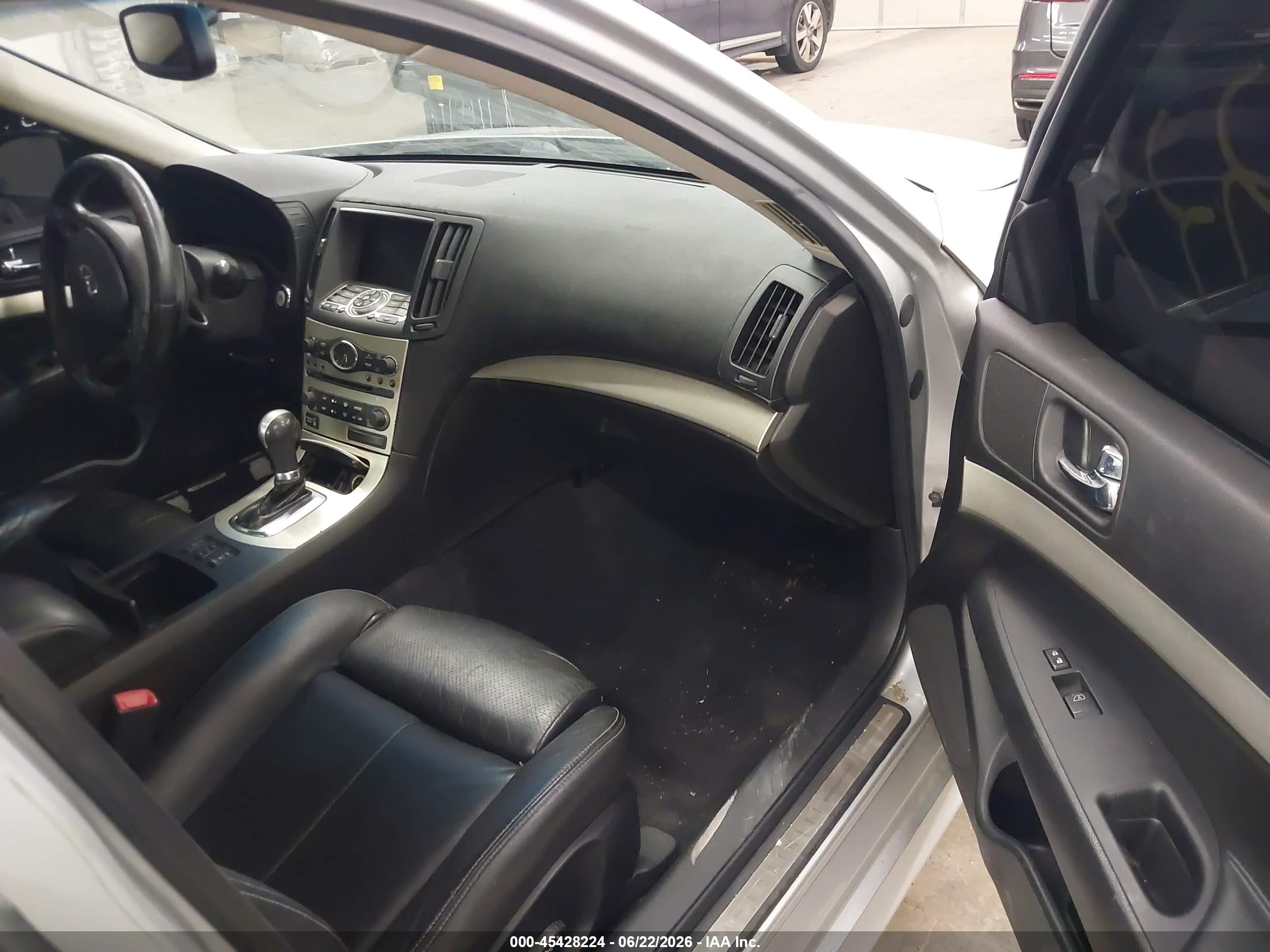 2008 Infiniti G35x   Silver vin: JNKBV61F68M278078