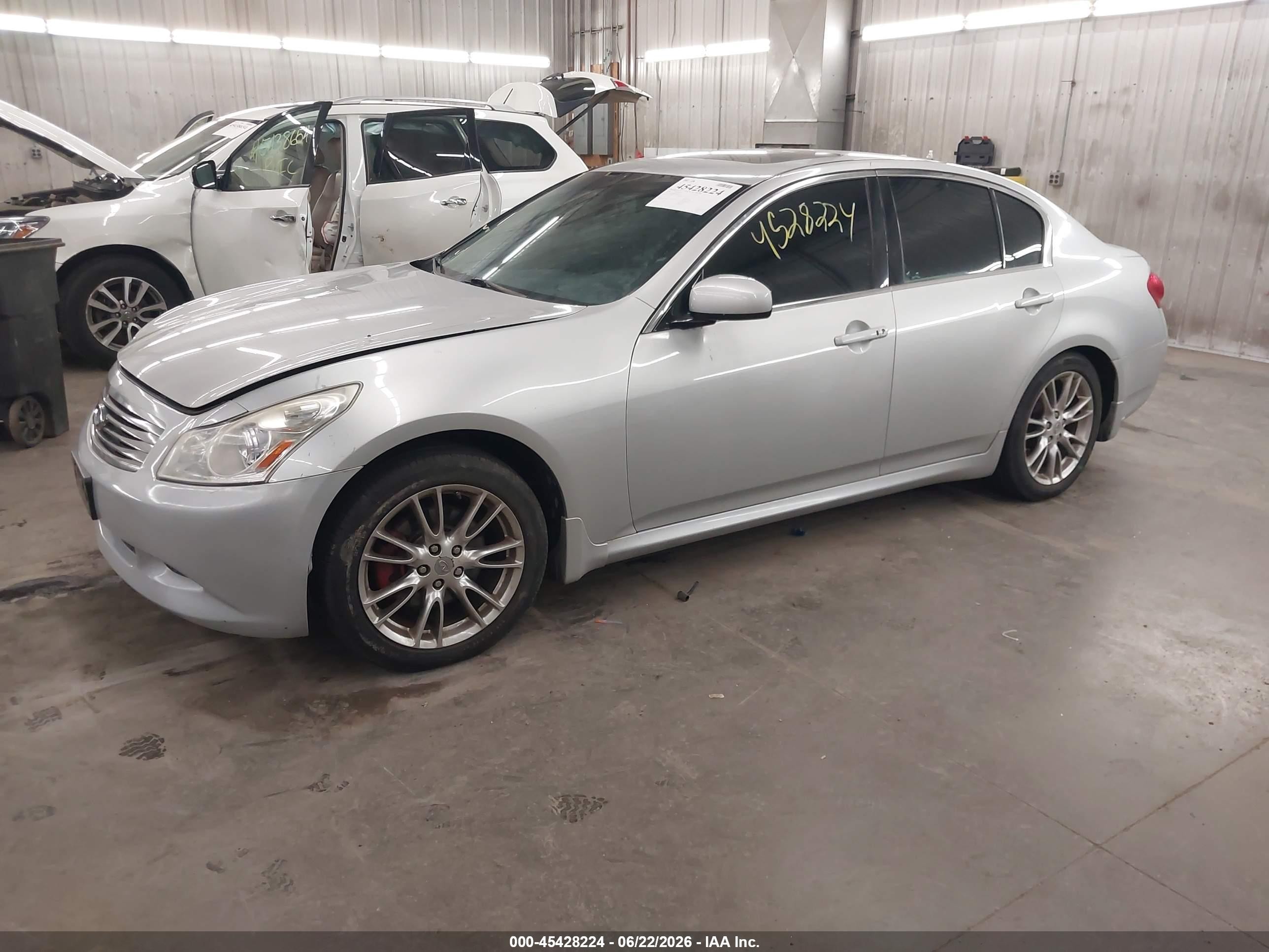 2008 Infiniti G35x   Silver vin: JNKBV61F68M278078
