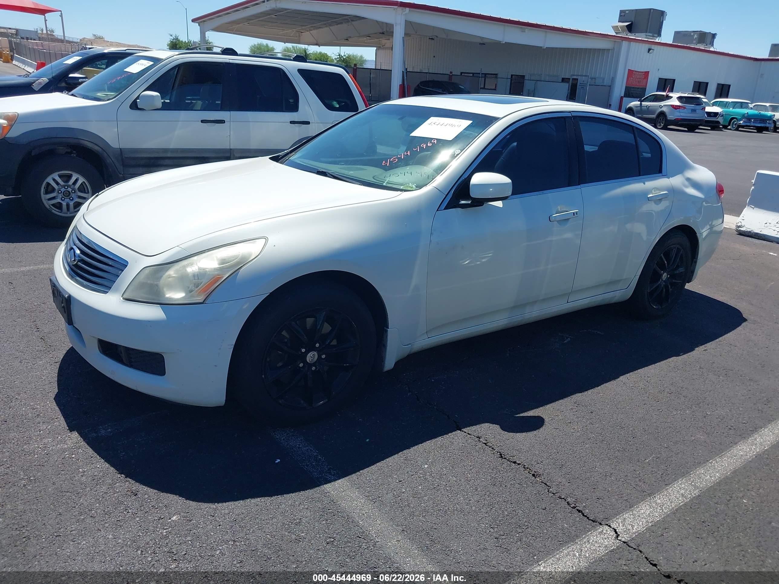 2007 Infiniti G35x   Белый vin: JNKBV61F77M808850