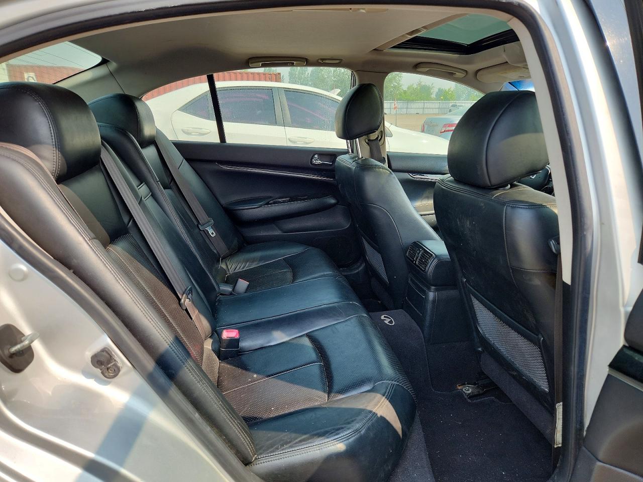 2007 Infiniti G35 X Silver vin: JNKBV61F87M808386