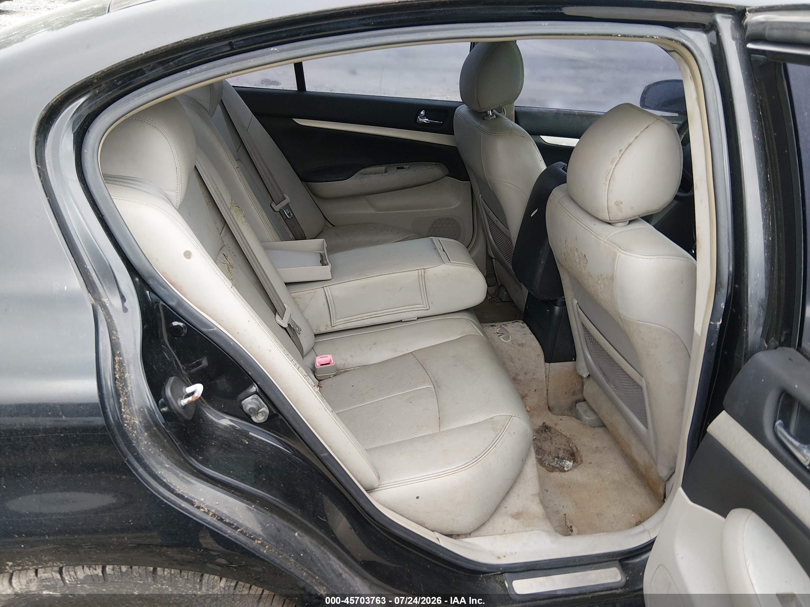 2007 Infiniti G35x   Black vin: JNKBV61F87M824703