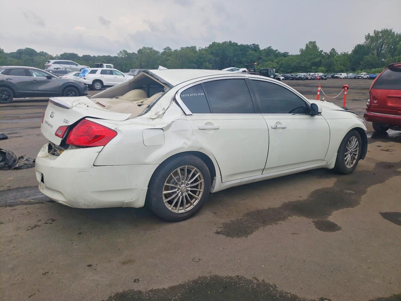 2008 Infiniti G35 X White vin: JNKBV61F88M265994