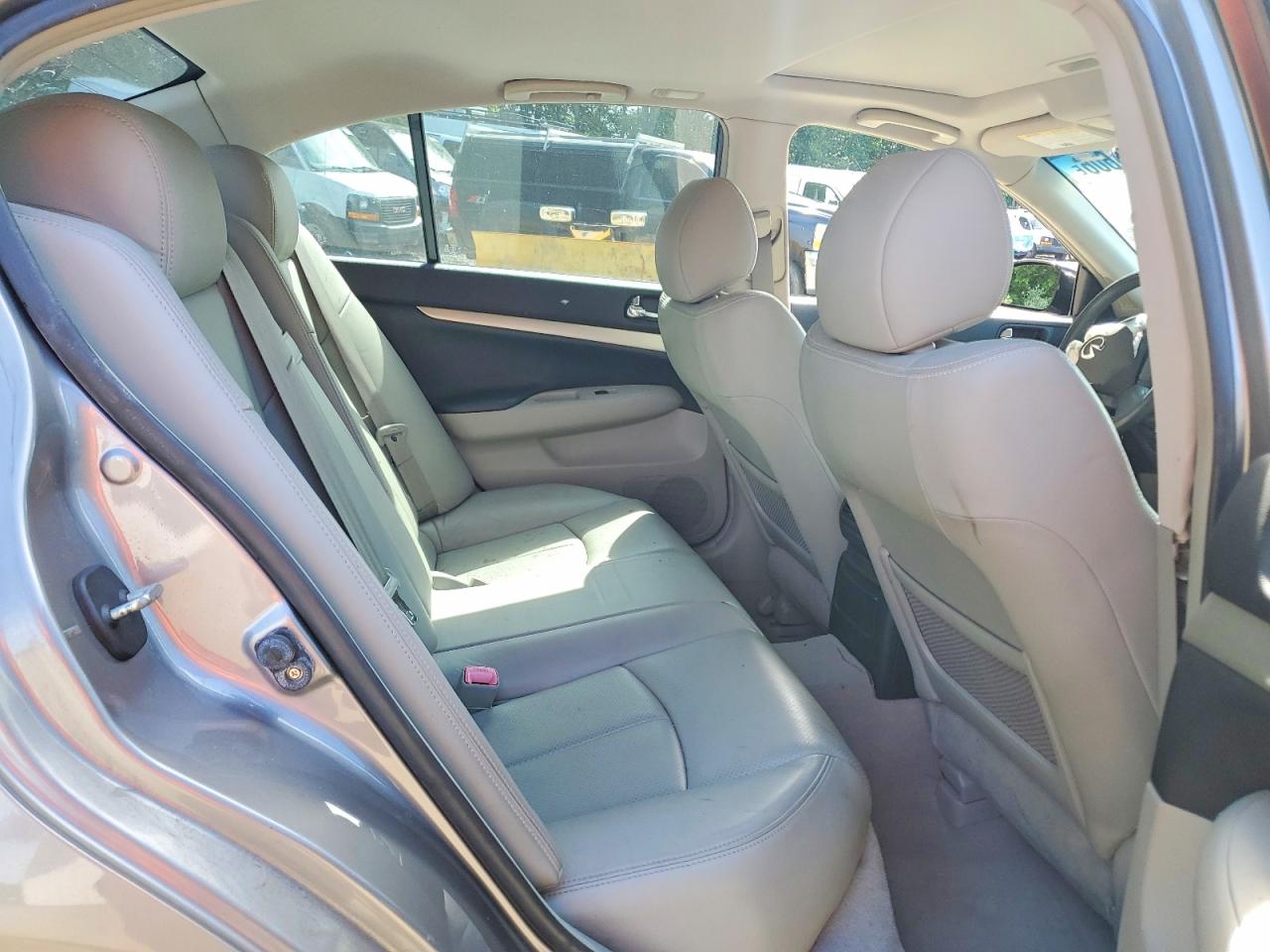 2008 Infiniti G35 X Silver vin: JNKBV61F88M274761