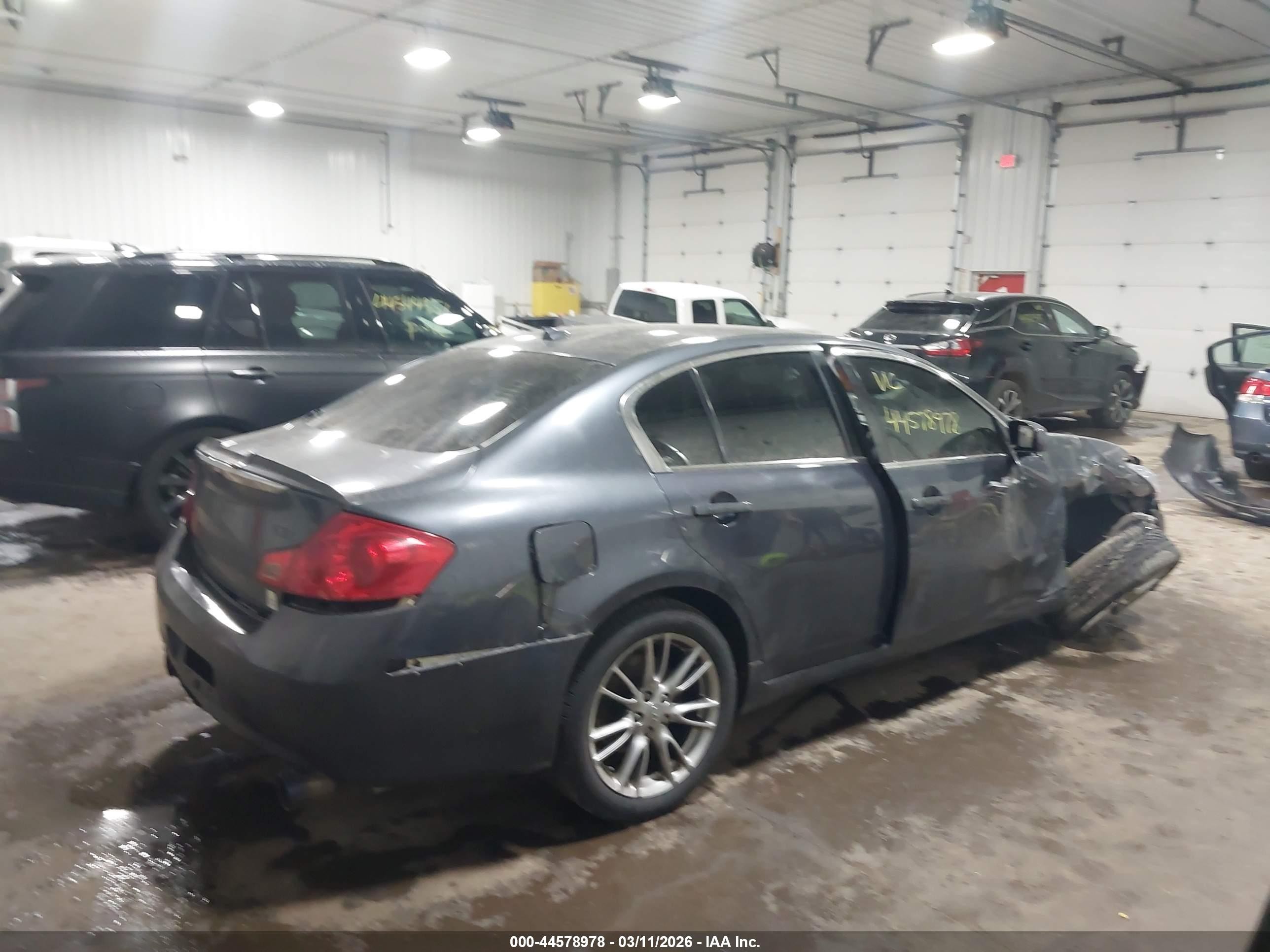 2008 Infiniti G35x   Blue vin: JNKBV61F88M276283