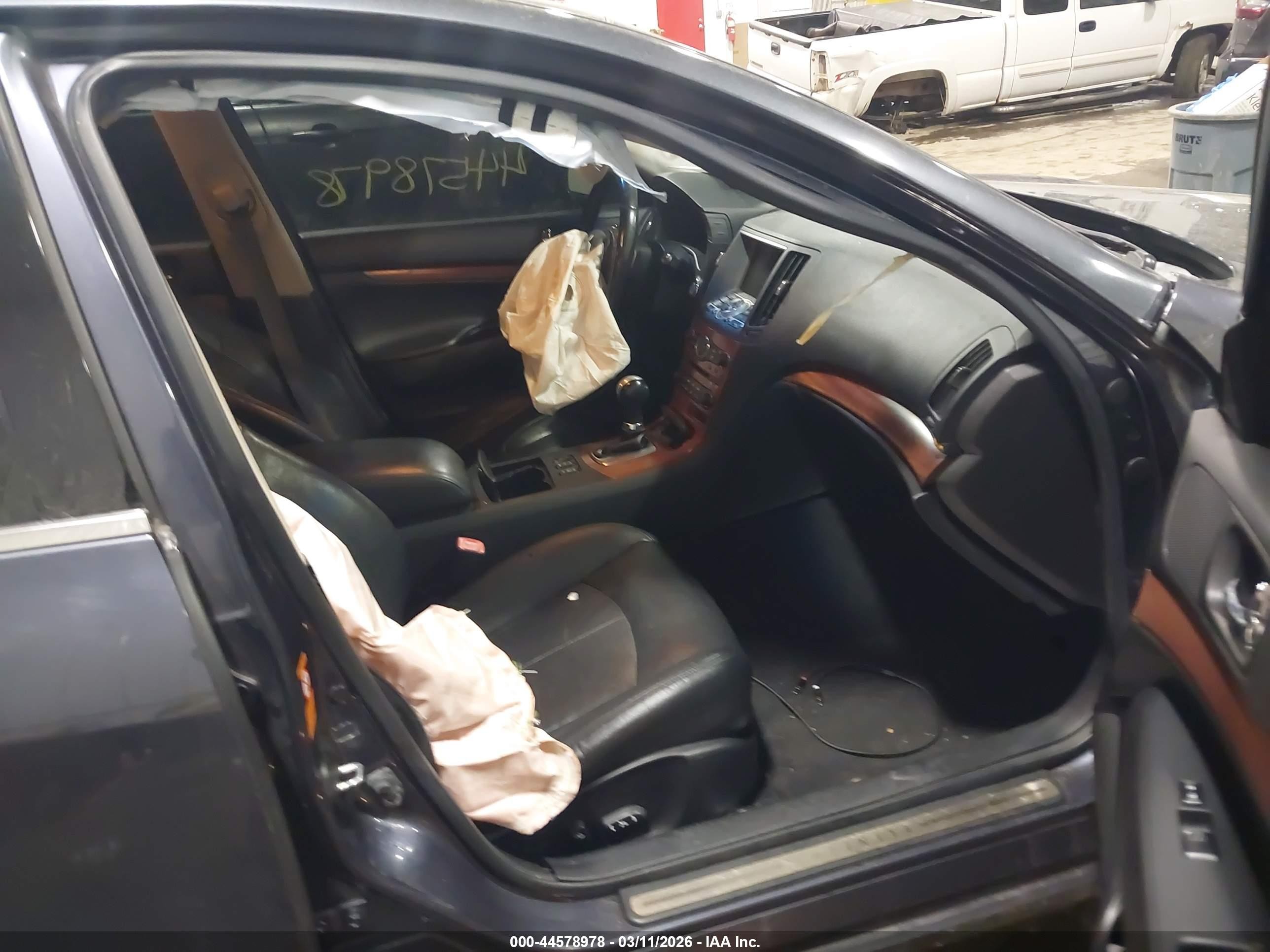 2008 Infiniti G35x   Blue vin: JNKBV61F88M276283