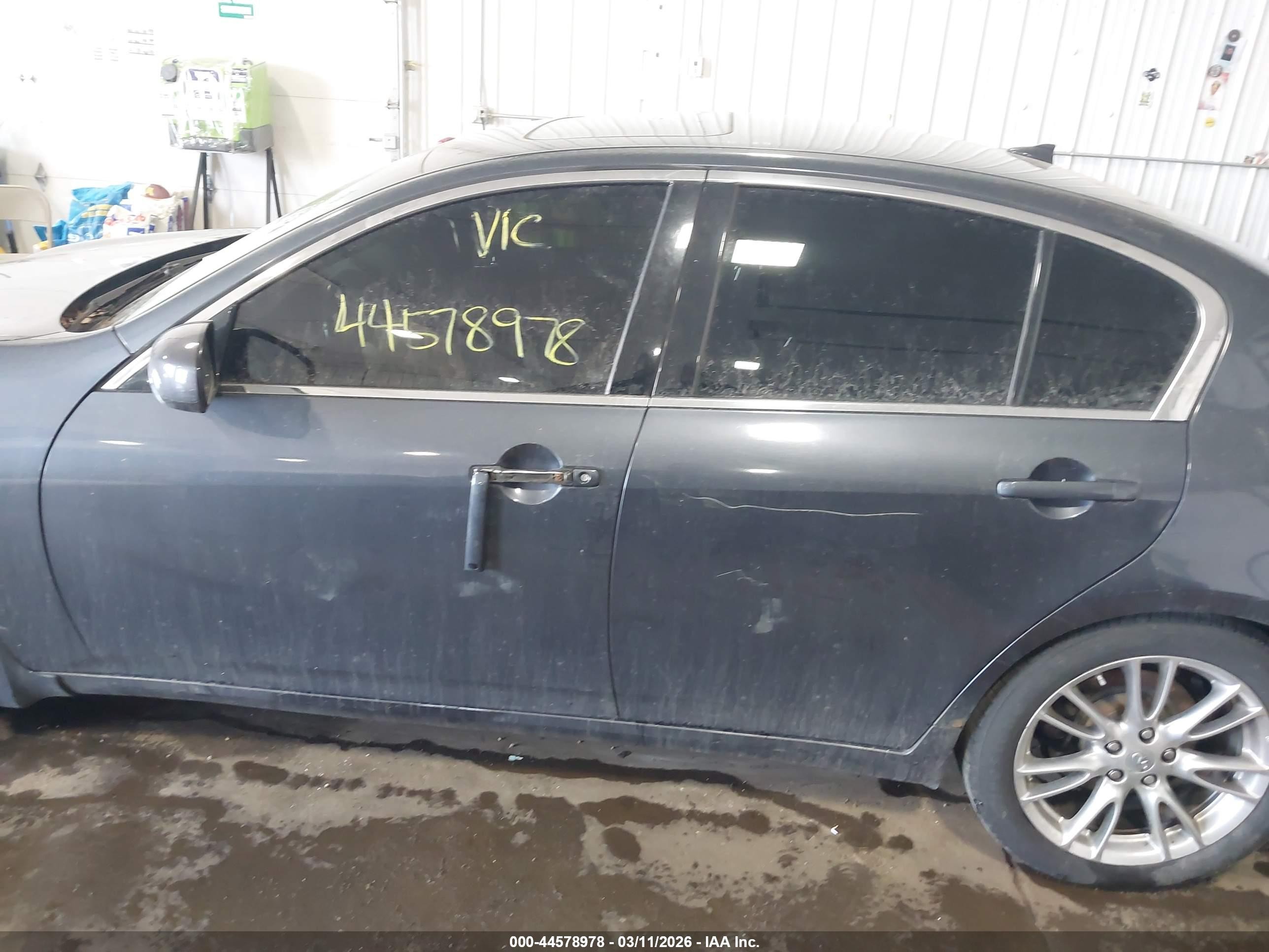 2008 Infiniti G35x   Blue vin: JNKBV61F88M276283