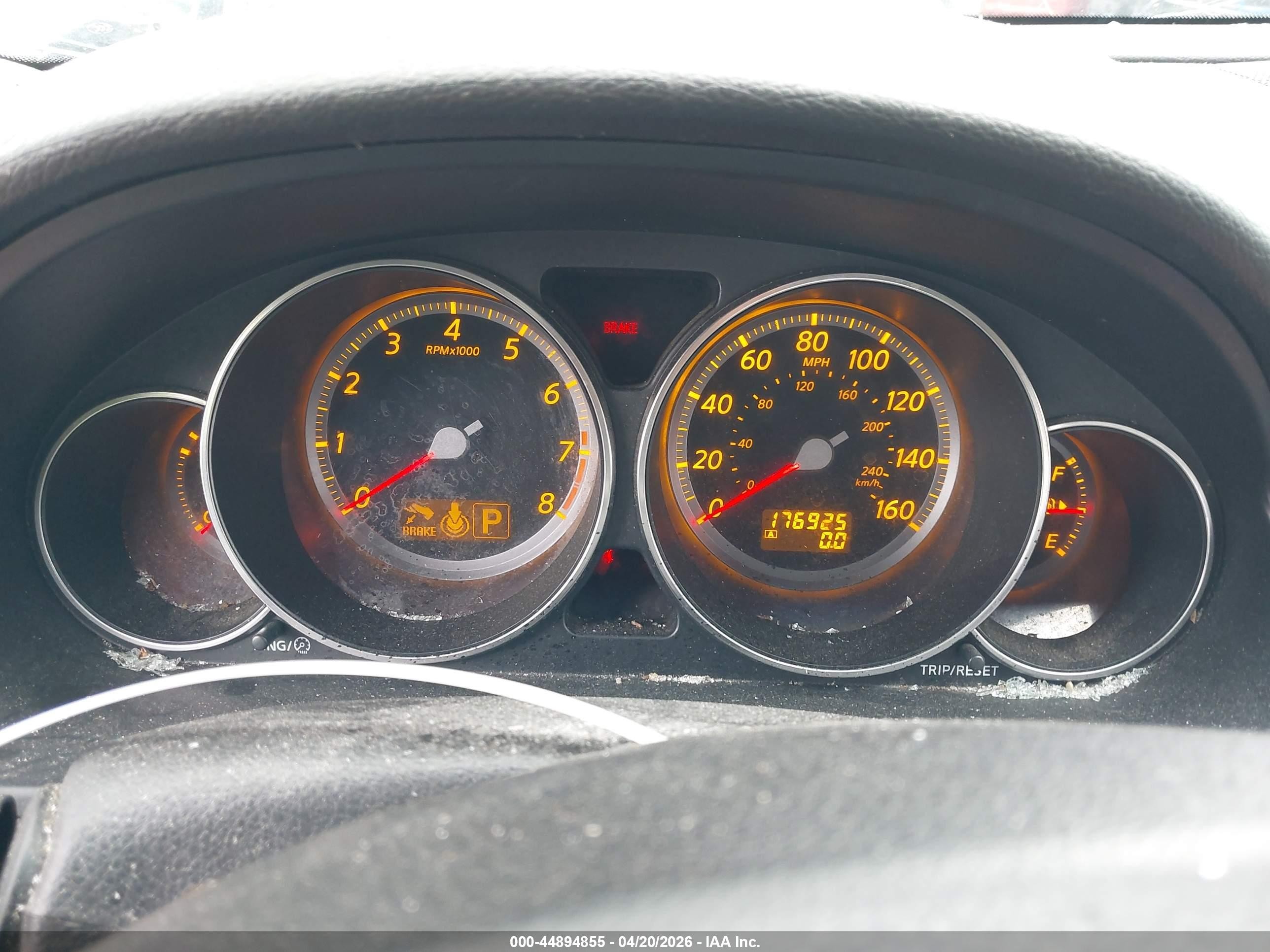 2006 Infiniti M45   White vin: JNKBY01E06M203112