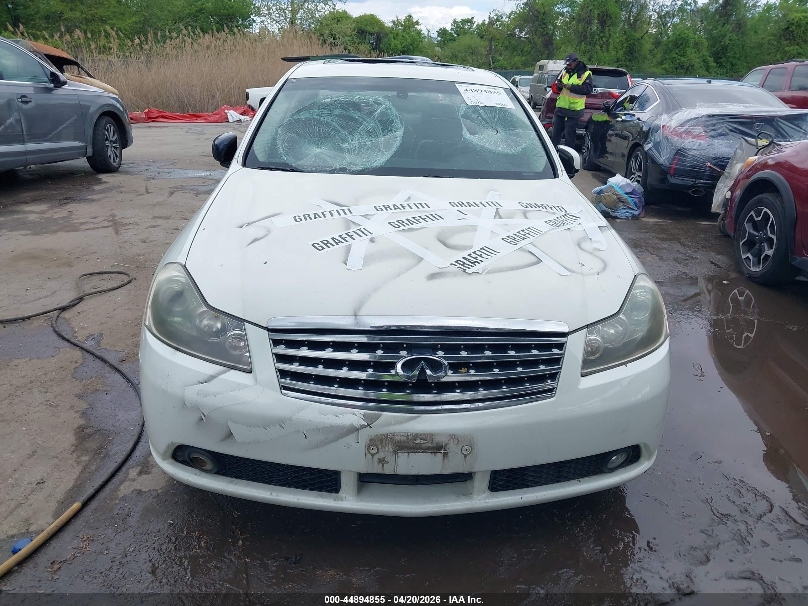 2006 Infiniti M45   White vin: JNKBY01E06M203112