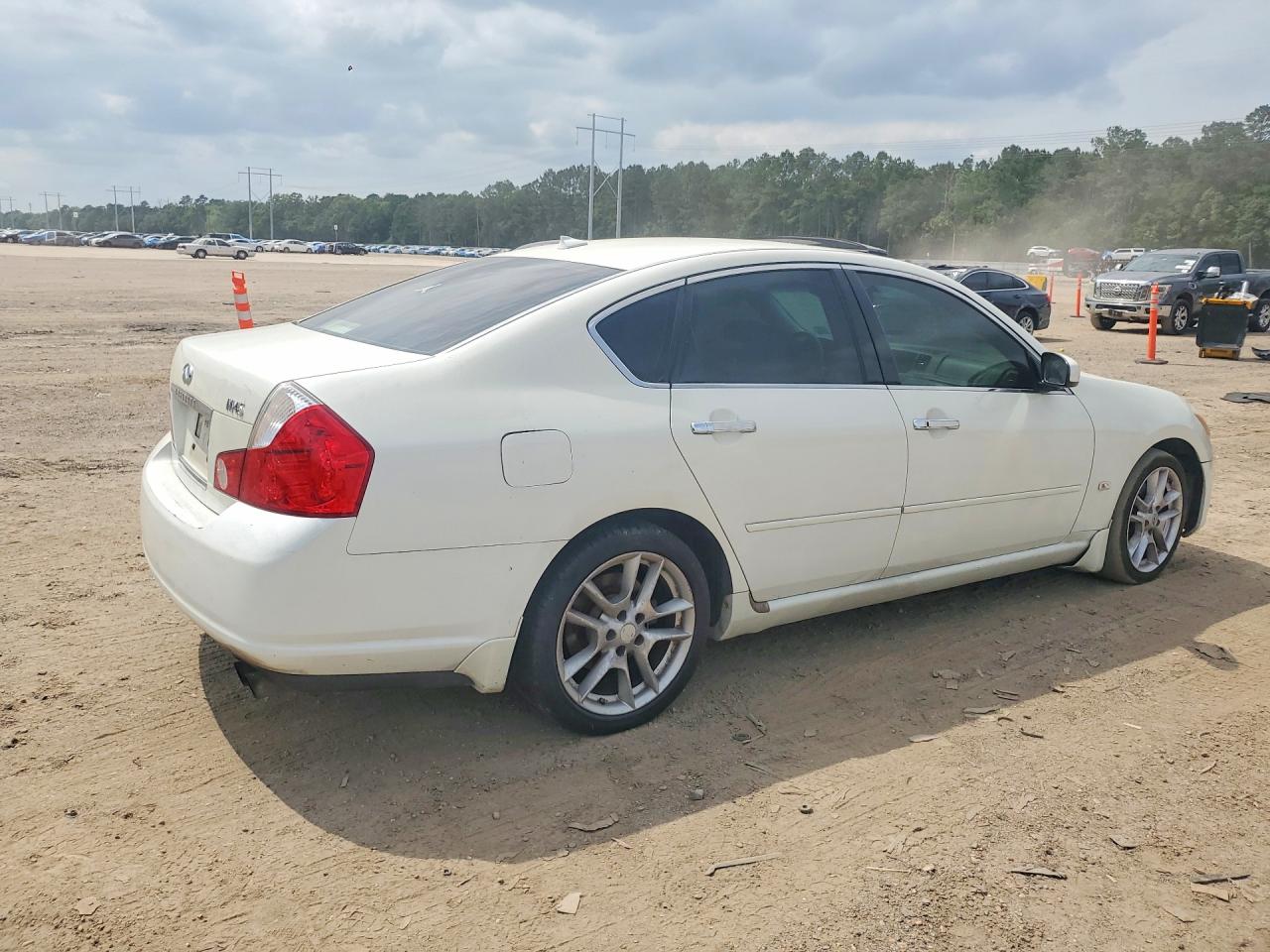 2007 Infiniti M45 Base Белый vin: JNKBY01E07M401626