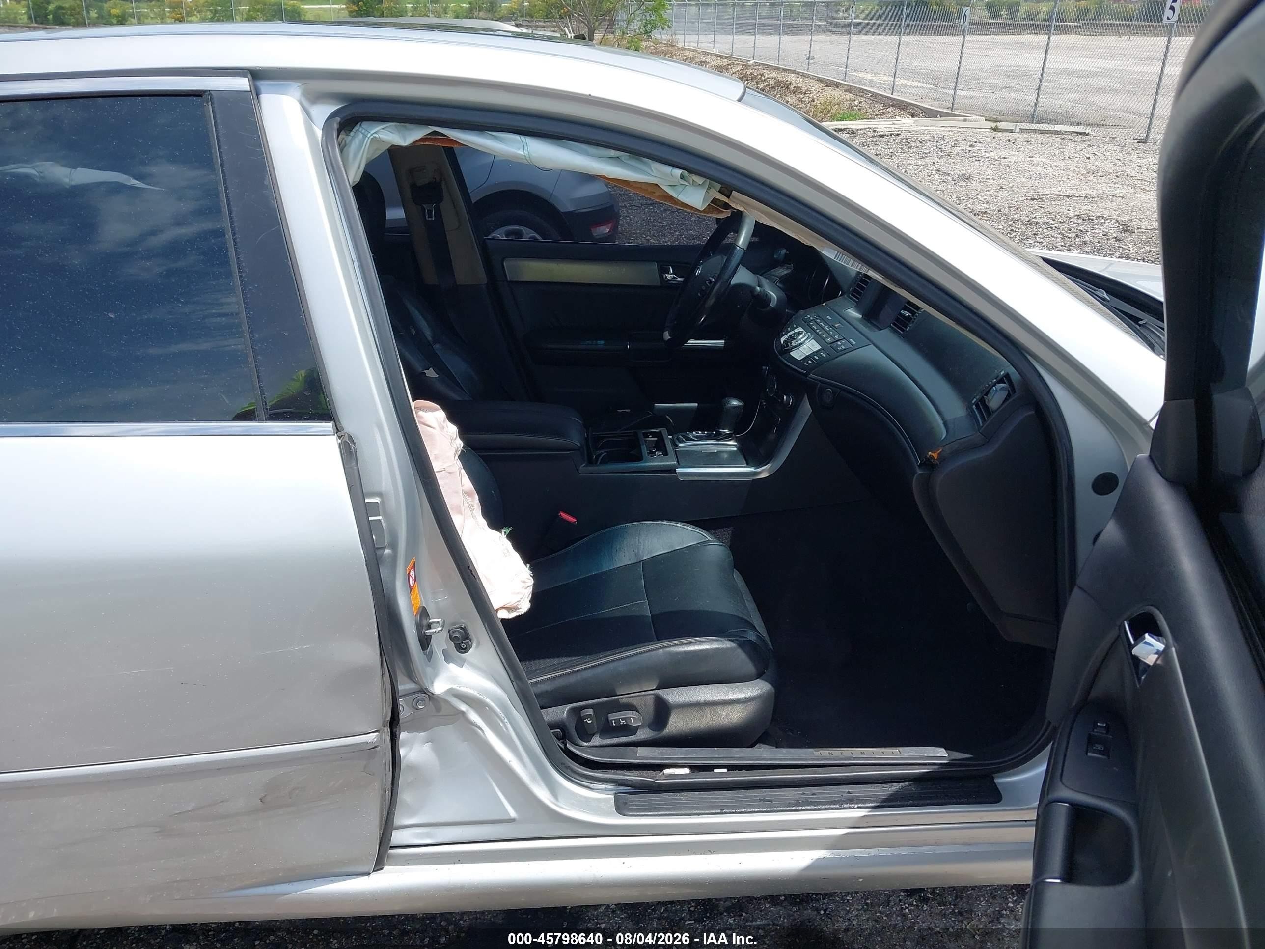 2007 Infiniti M45 Sport Silver vin: JNKBY01E17M401487