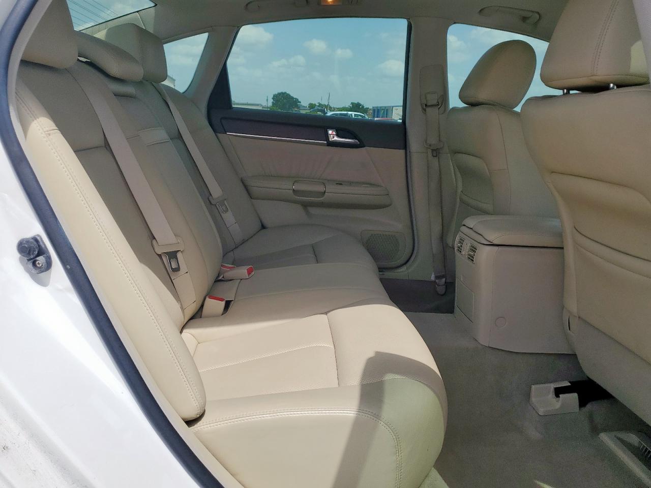 2008 Infiniti M45 Base Белый vin: JNKBY01E28M500207