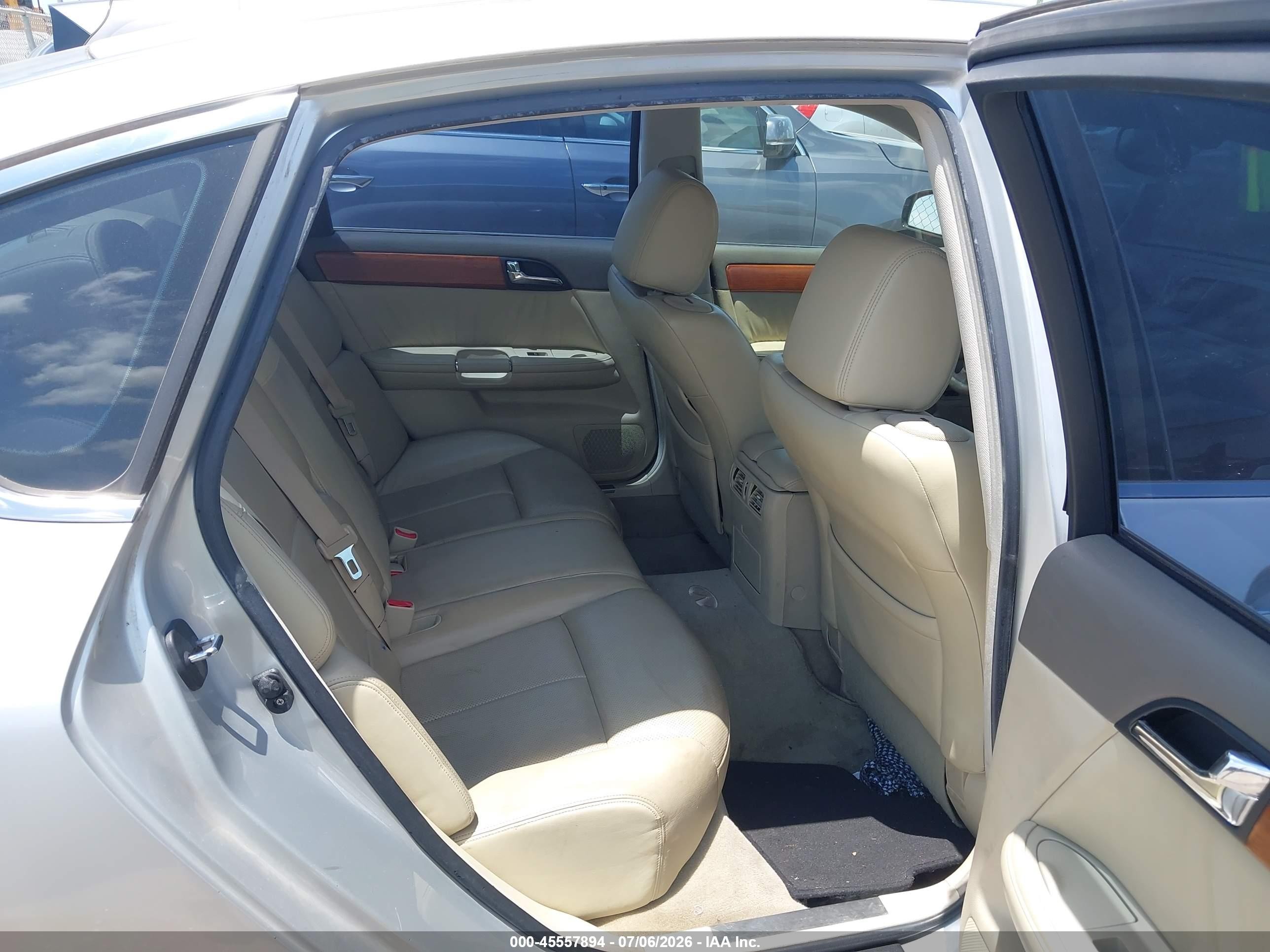2006 Infiniti M45   Silver vin: JNKBY01E46M202867