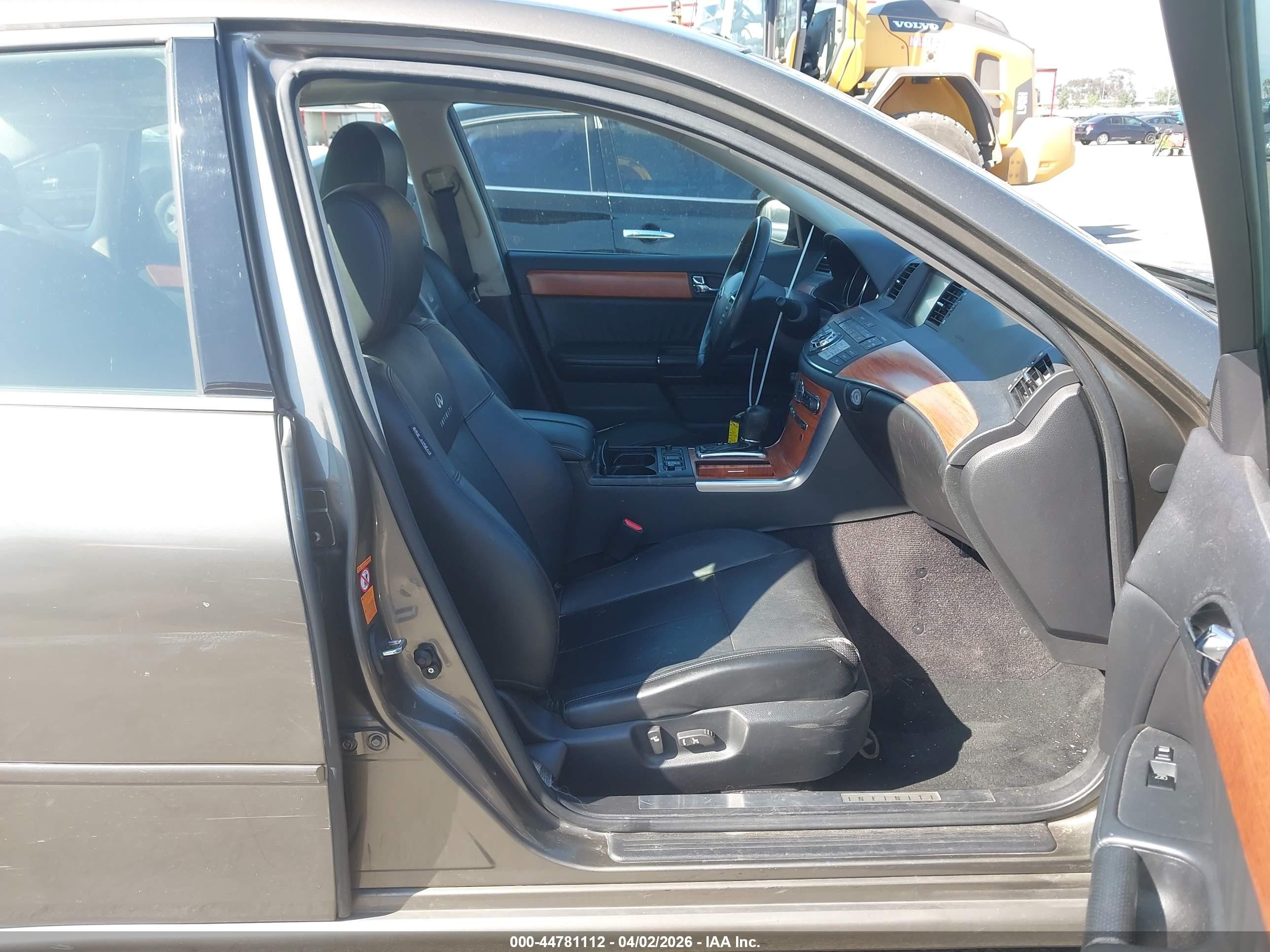 2006 Infiniti M45   Dark Brown vin: JNKBY01E56M201971