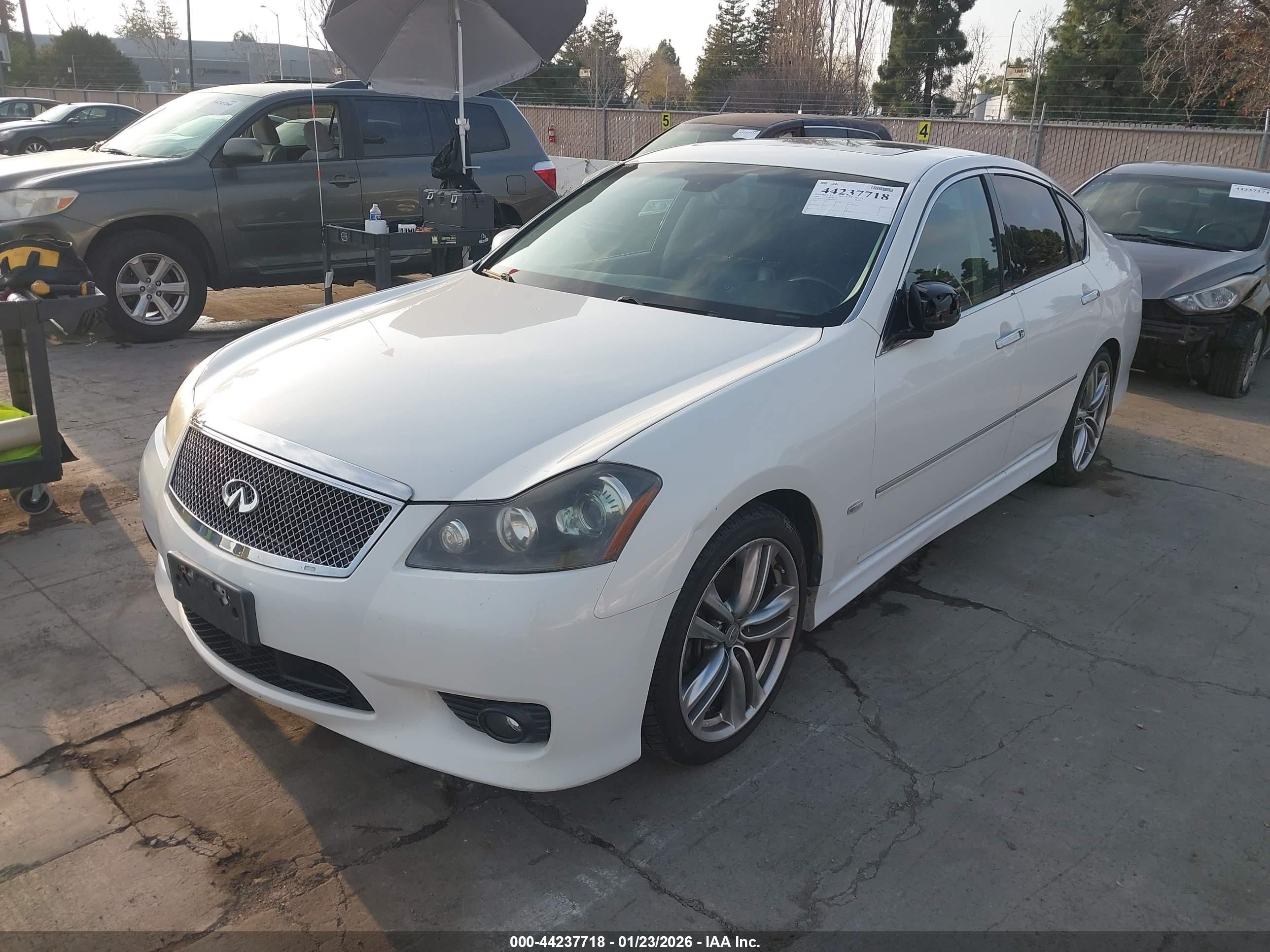 2008 Infiniti M45   Белый vin: JNKBY01E58M500184