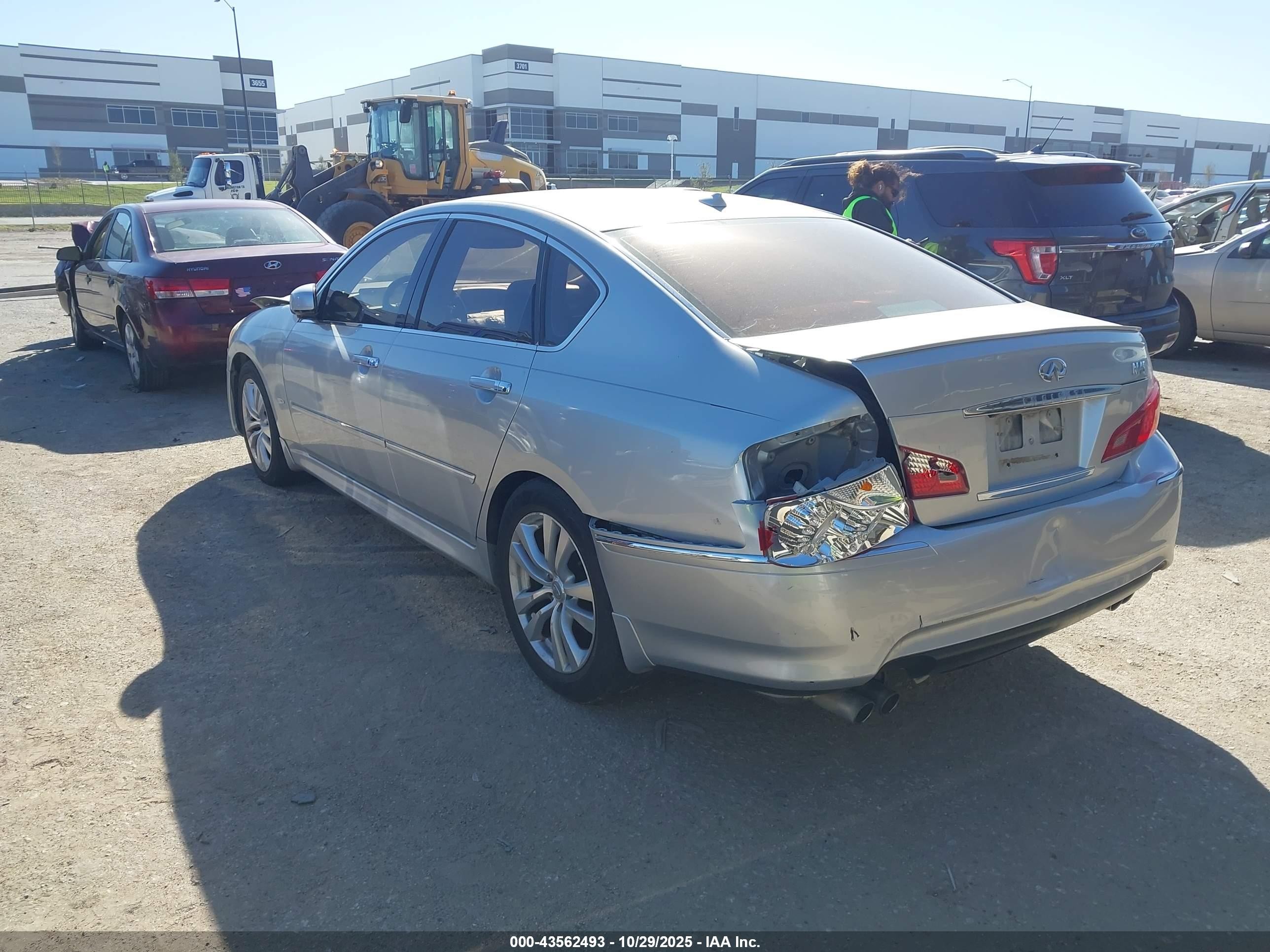 2008 Infiniti M45   Серебряный vin: JNKBY01E68M500274
