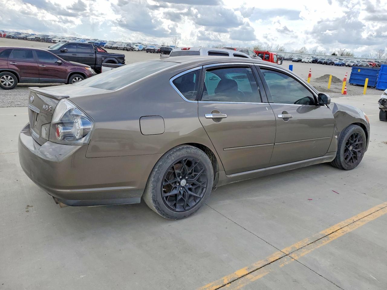 2006 Infiniti M45 Base Коричневый vin: JNKBY01E76M201096