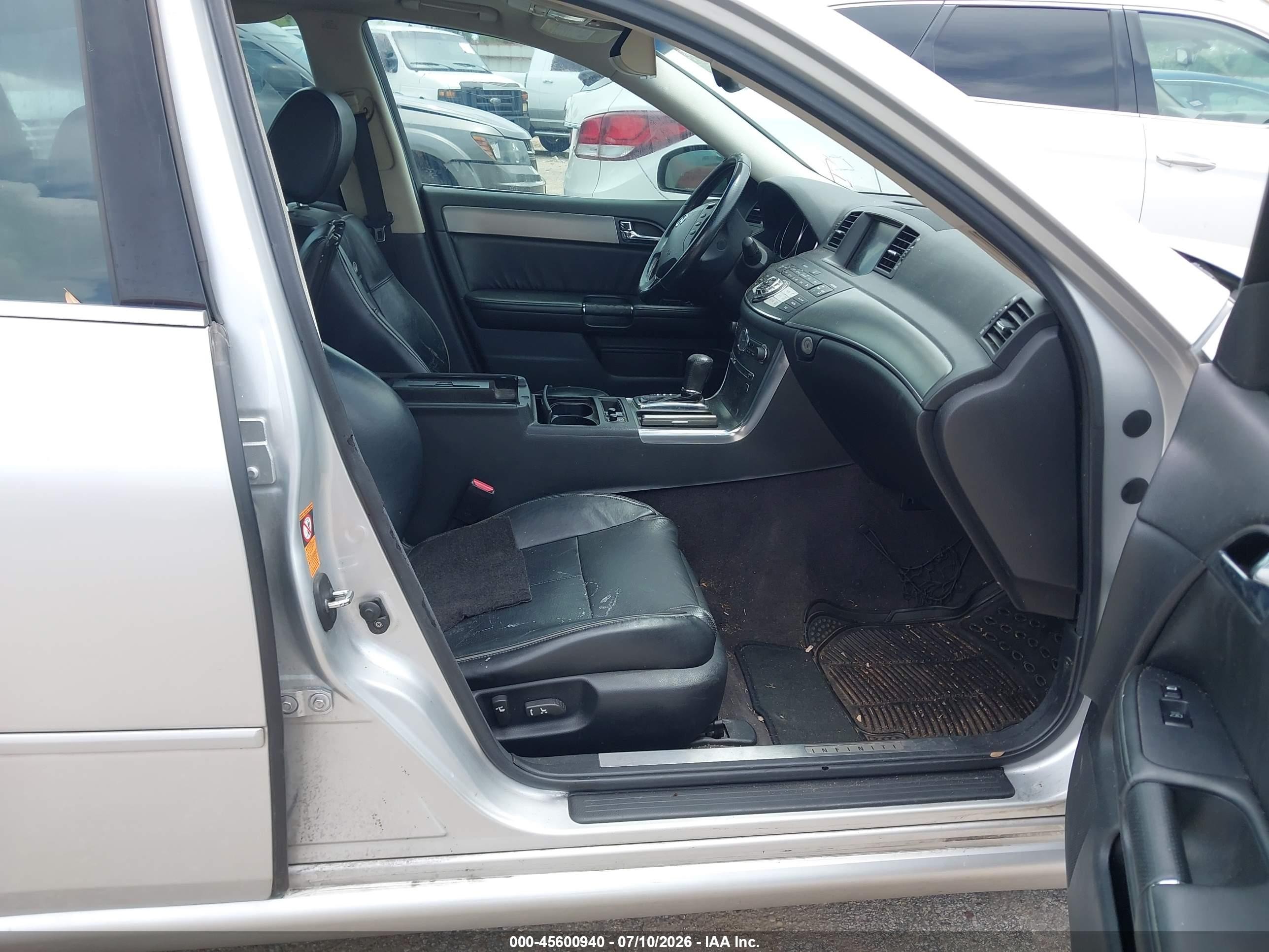 2006 Infiniti M45 Sport Silver vin: JNKBY01E76M205164