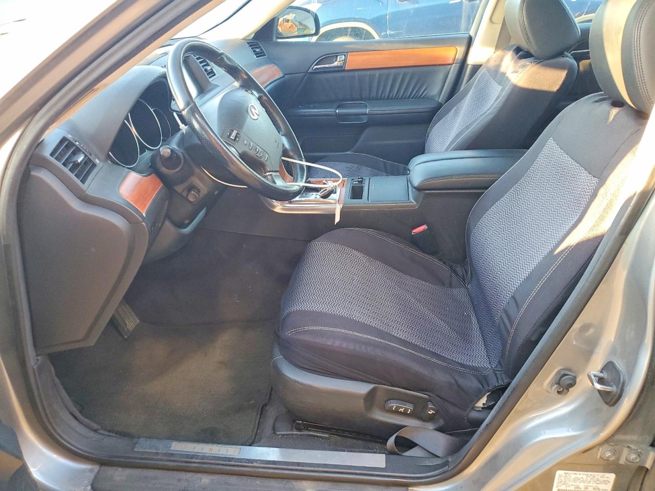 2007 Infiniti M45 Base Серый vin: JNKBY01E97M401592