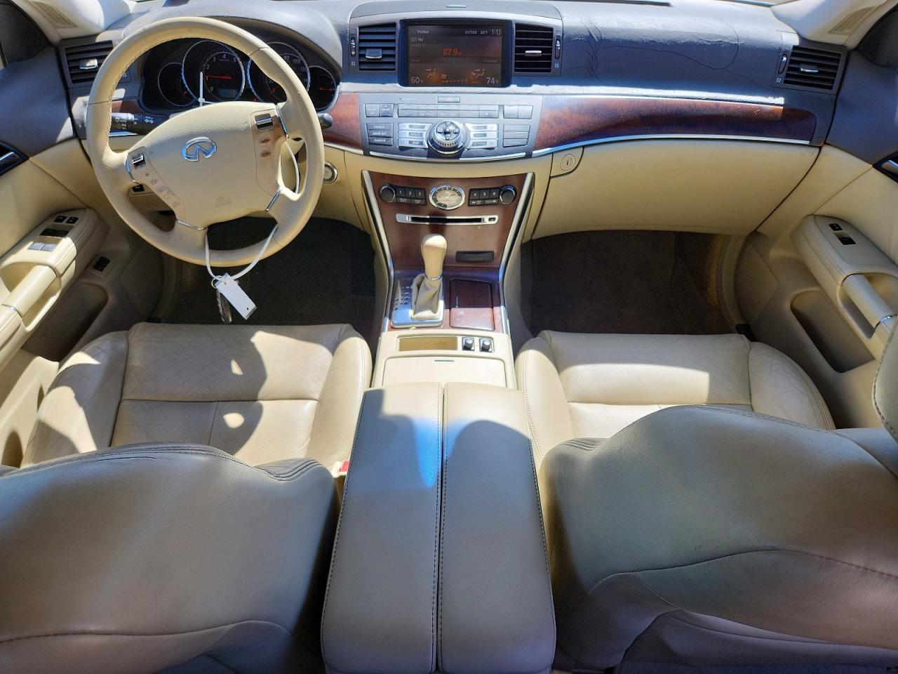 2008 Infiniti M45 Base Tan vin: JNKBY01E98M500446