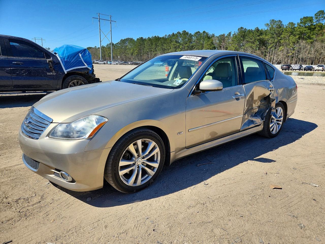 2008 Infiniti M45 Base Tan vin: JNKBY01E98M500446