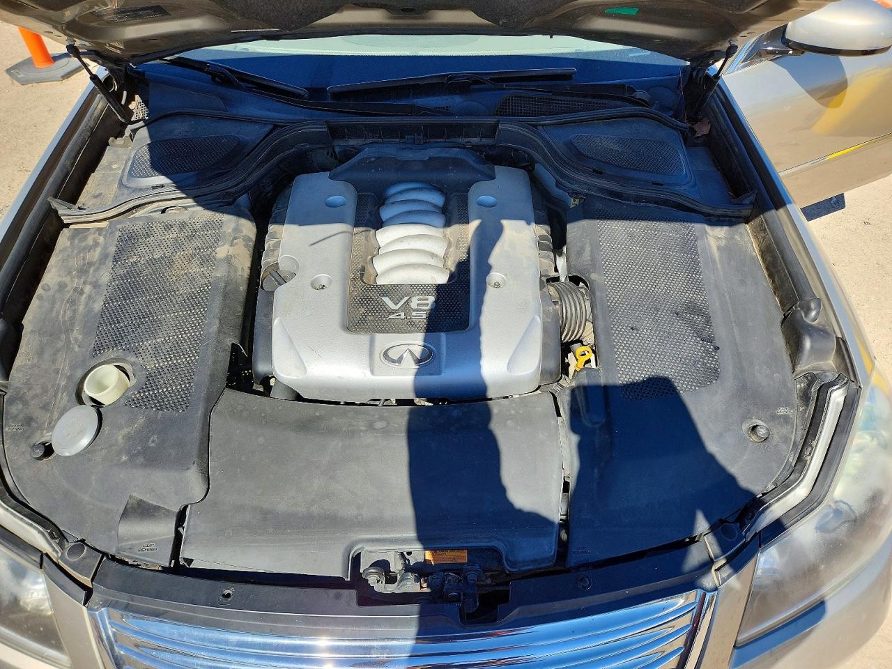 2008 Infiniti M45 Base Tan vin: JNKBY01E98M500446