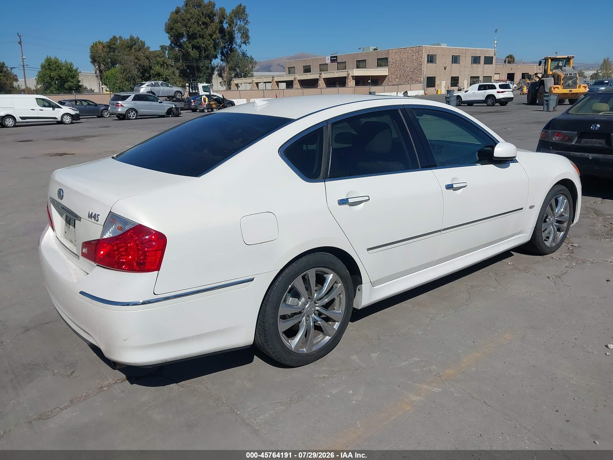 2008 Infiniti M45   White vin: JNKBY01E98M500835