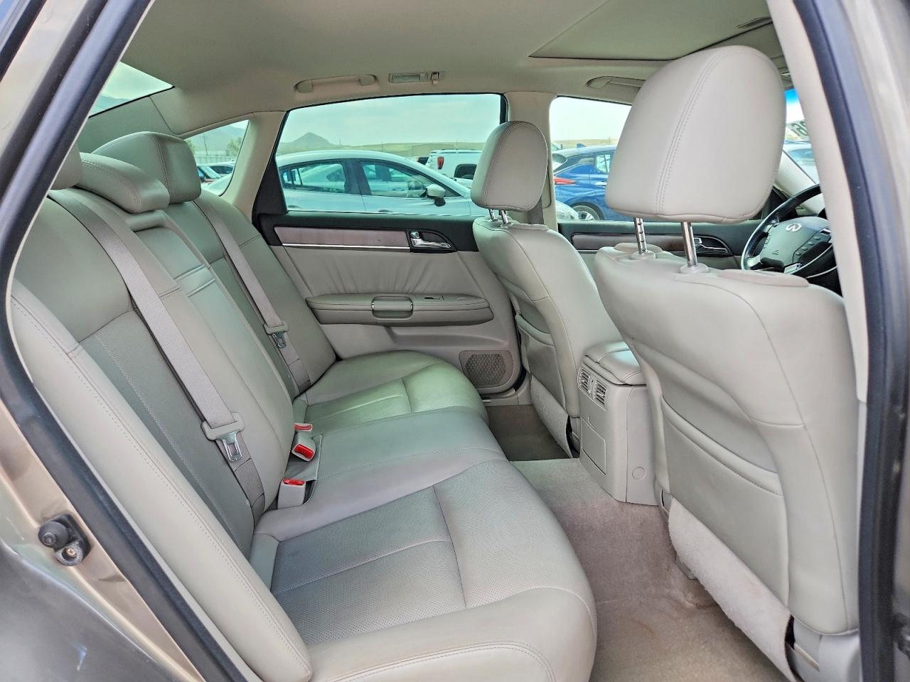 2008 Infiniti M45 X Tan vin: JNKBY01F48M551250