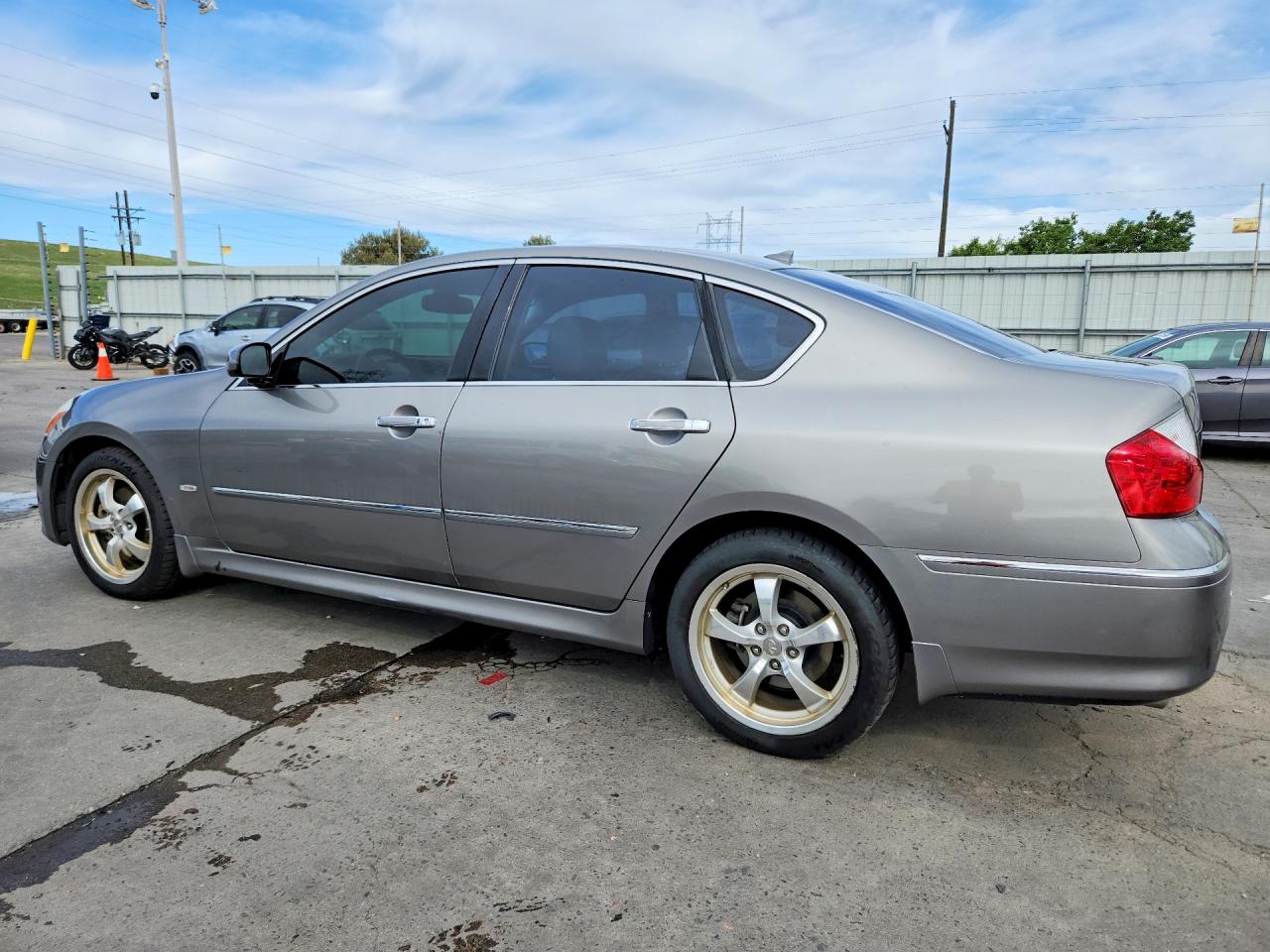 2008 Infiniti M45 X Silver vin: JNKBY01F58M551077