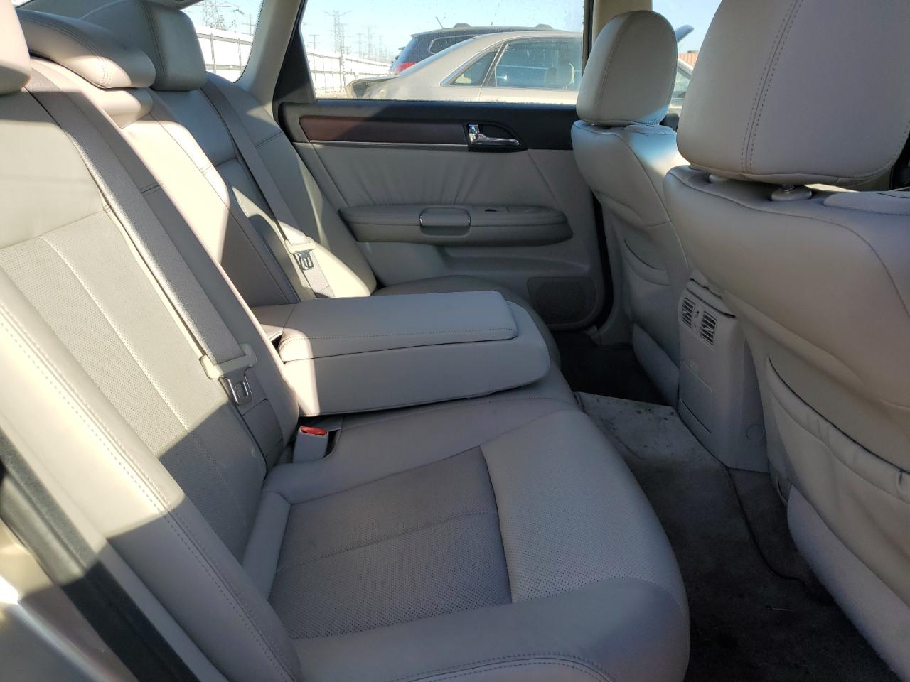 2008 Infiniti M45 Beige vin: JNKBY01F58M551094